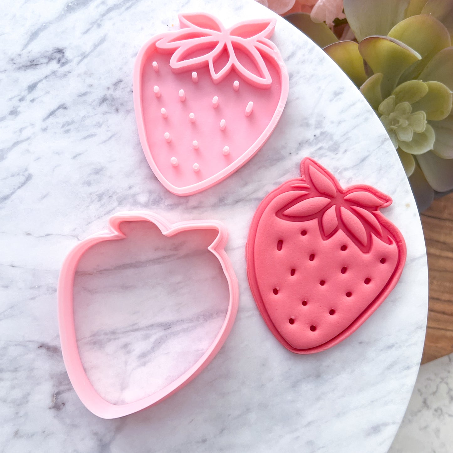 "Strawberry" Cookie Cutter & Stamp