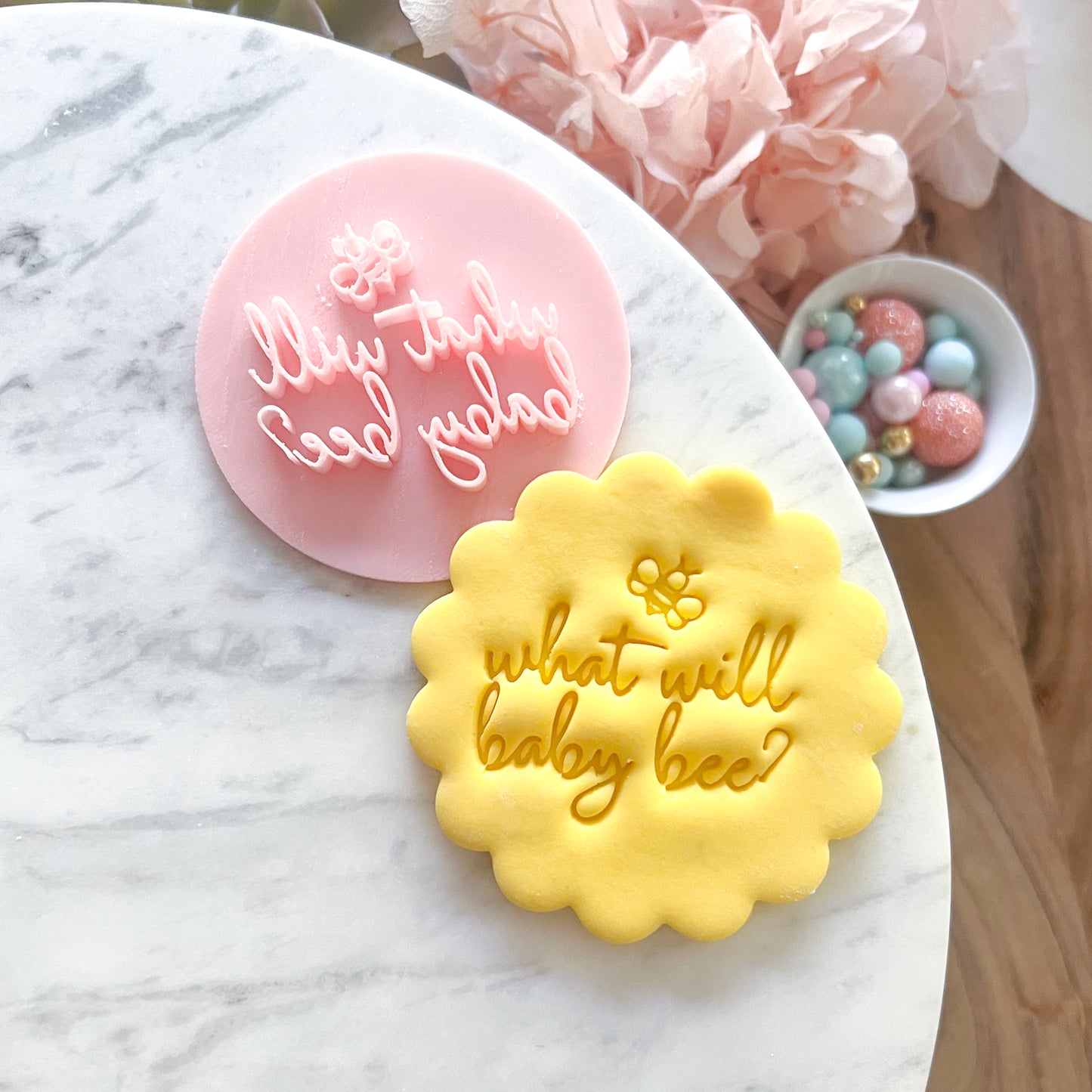What Will Baby Bee? #4- Fondant Stamp