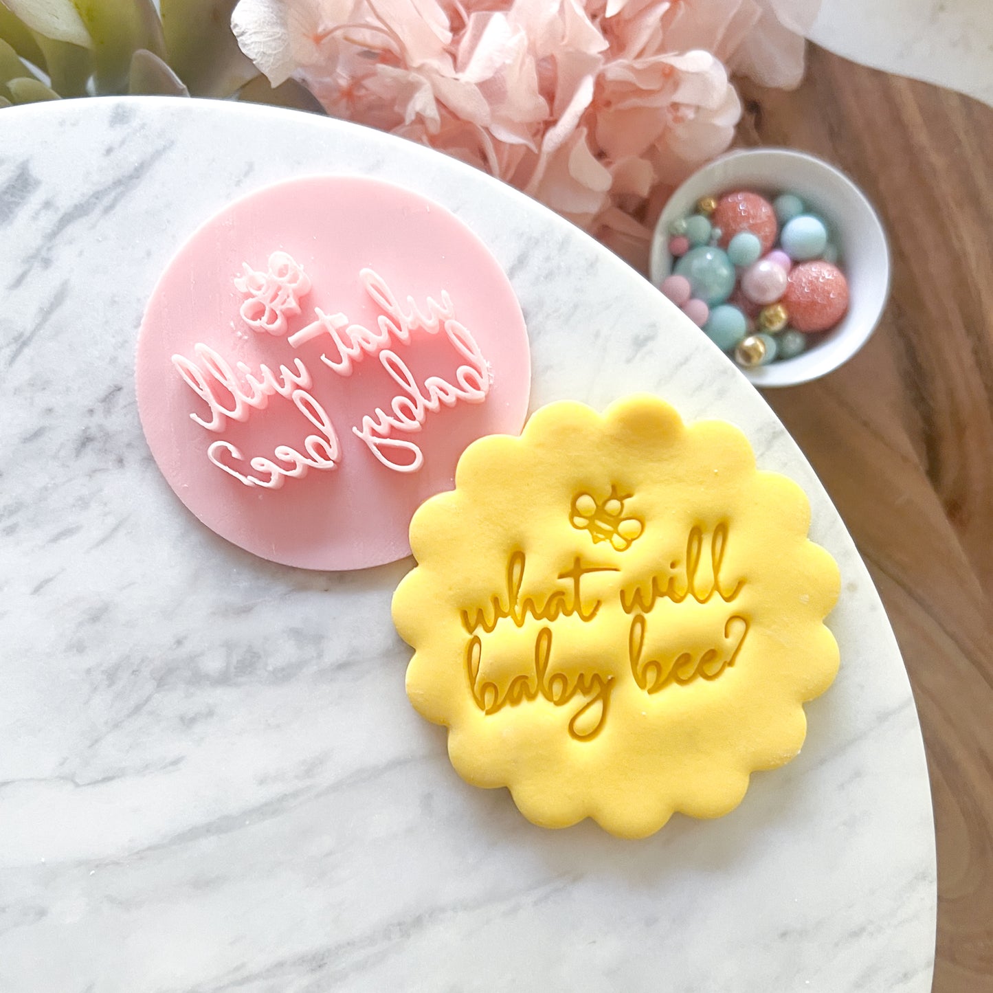 What Will Baby Bee? #4- Fondant Stamp