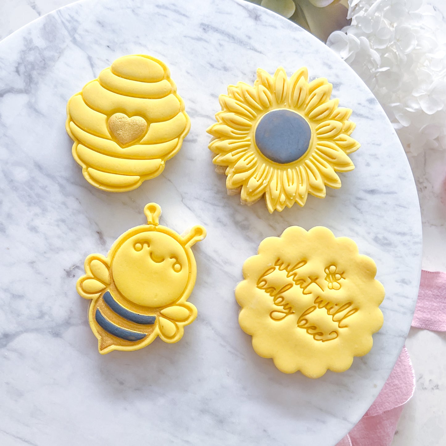 What Will Baby Bee? #4- Fondant Stamp