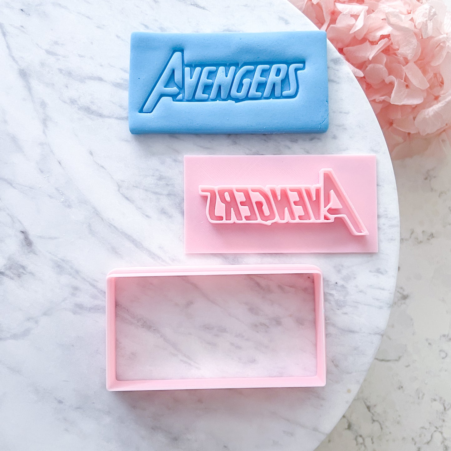 "Avengers Logo" Cookie Cutter & Stamp