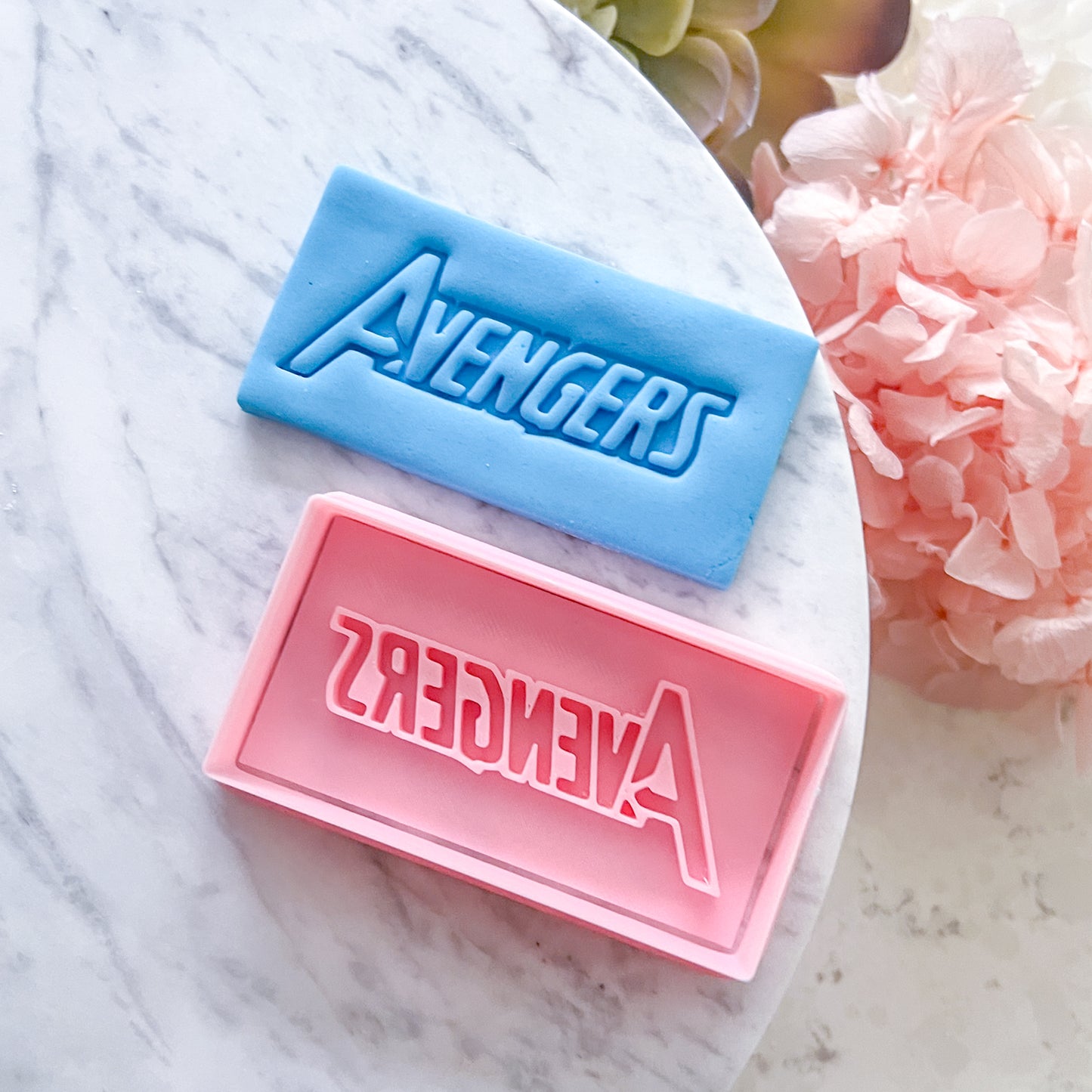 "Avengers Logo" Cookie Cutter & Stamp