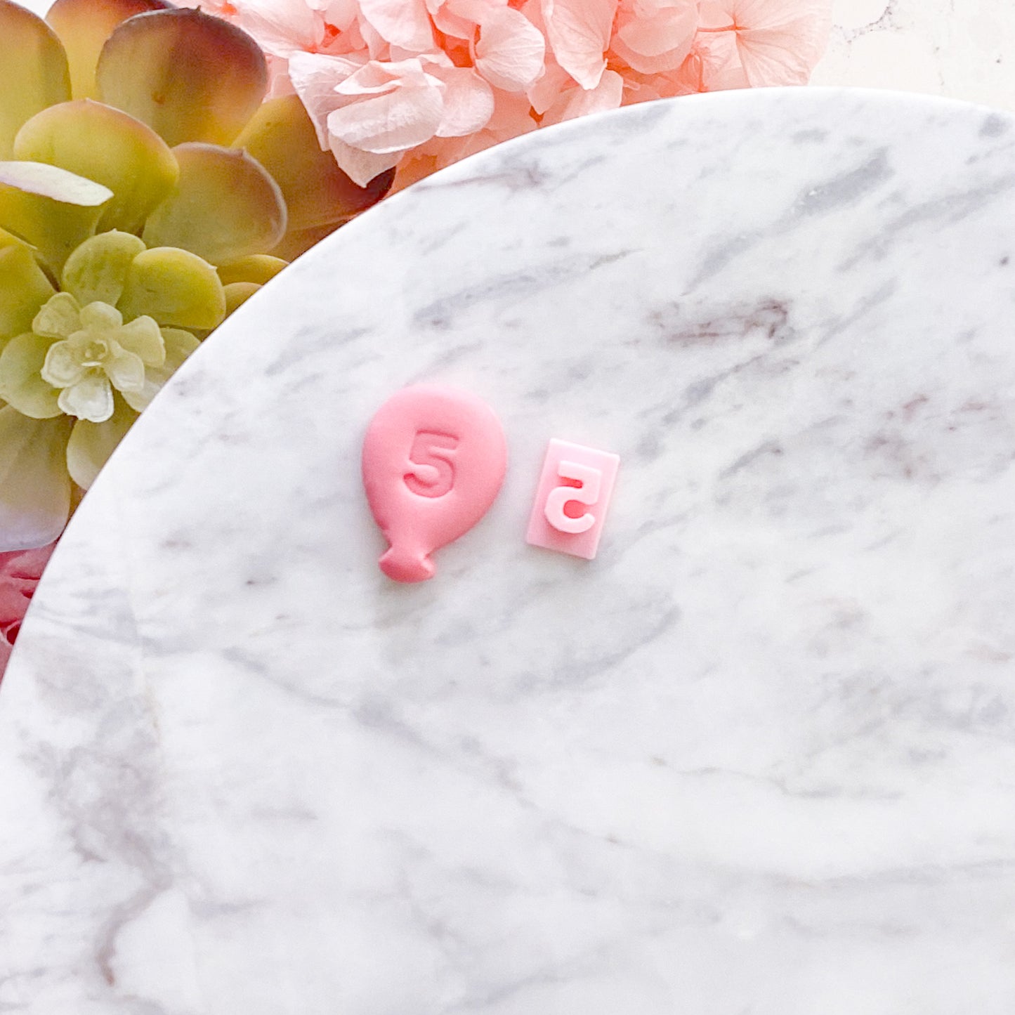 "Balloon" Fondant Mini Charm