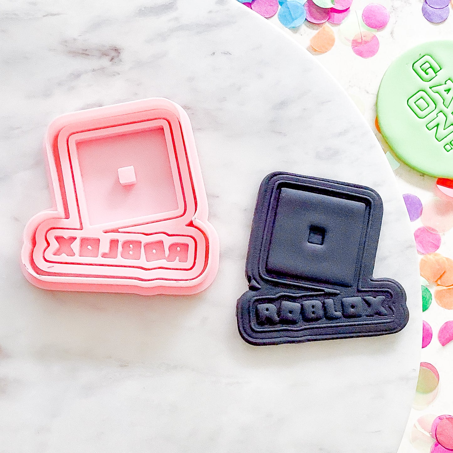 "Roblox Logo" Cookie Cutter & Stamp