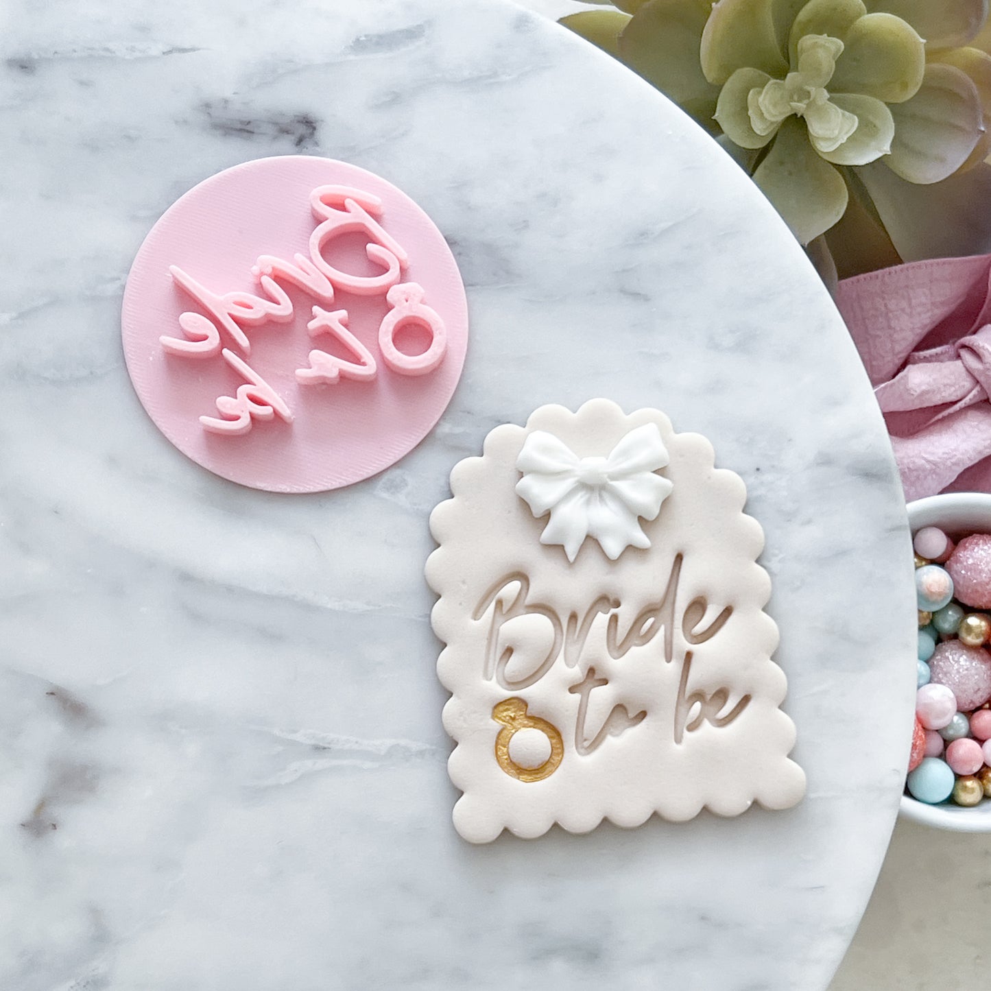 "Bride to Be" - Fondant Stamp