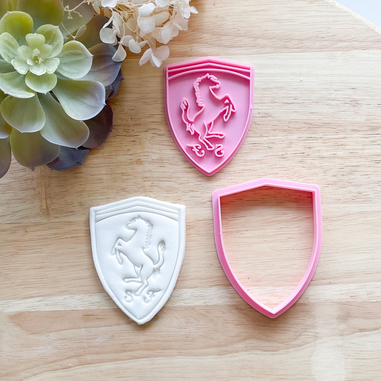 "Ferrari Logo" - Cookie Cutter & Stamp
