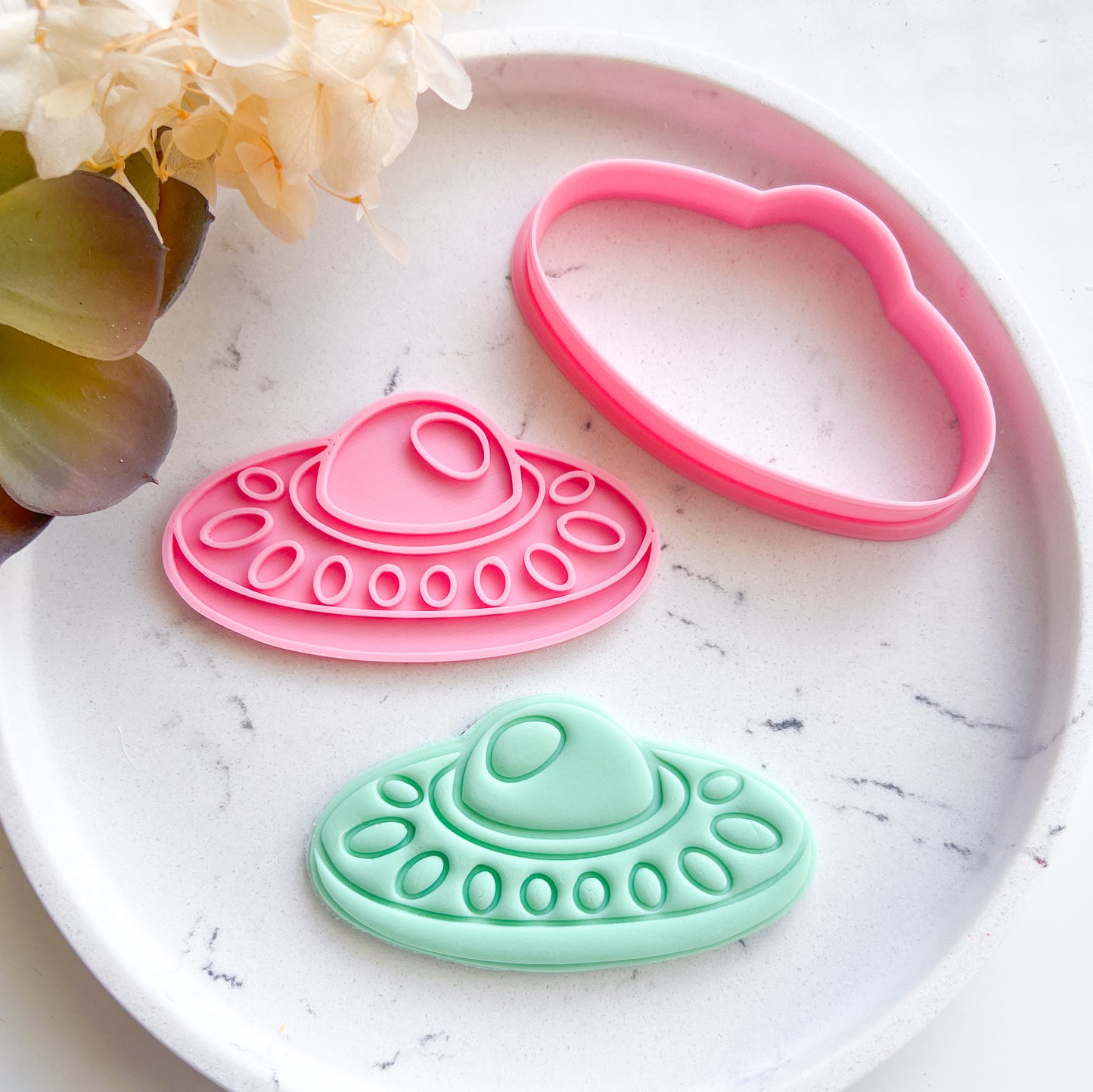 "UFO" Cookie Cutter & Stamp Set