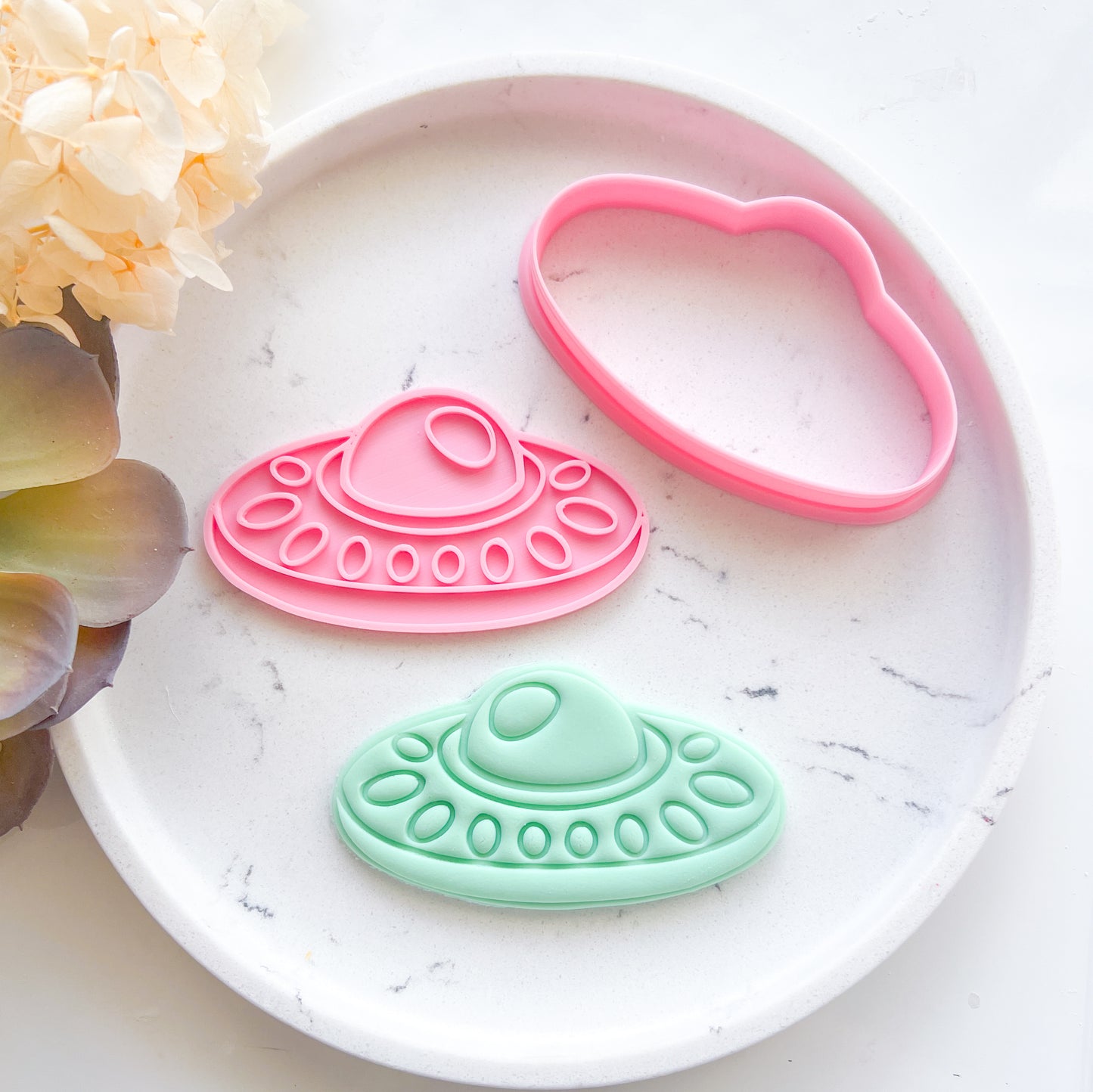 "UFO" Cookie Cutter & Stamp Set