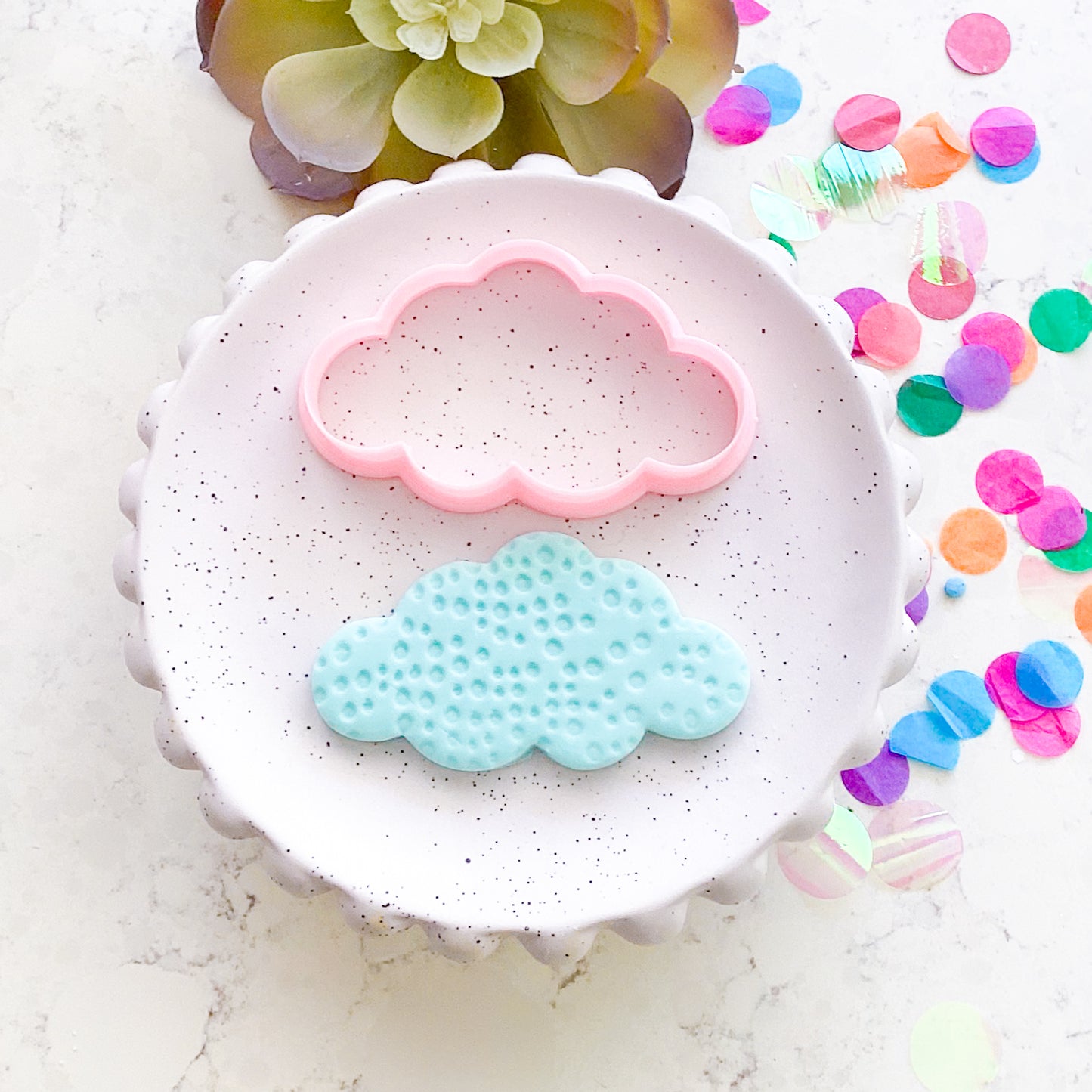 "Cloud" Cookie Cutter