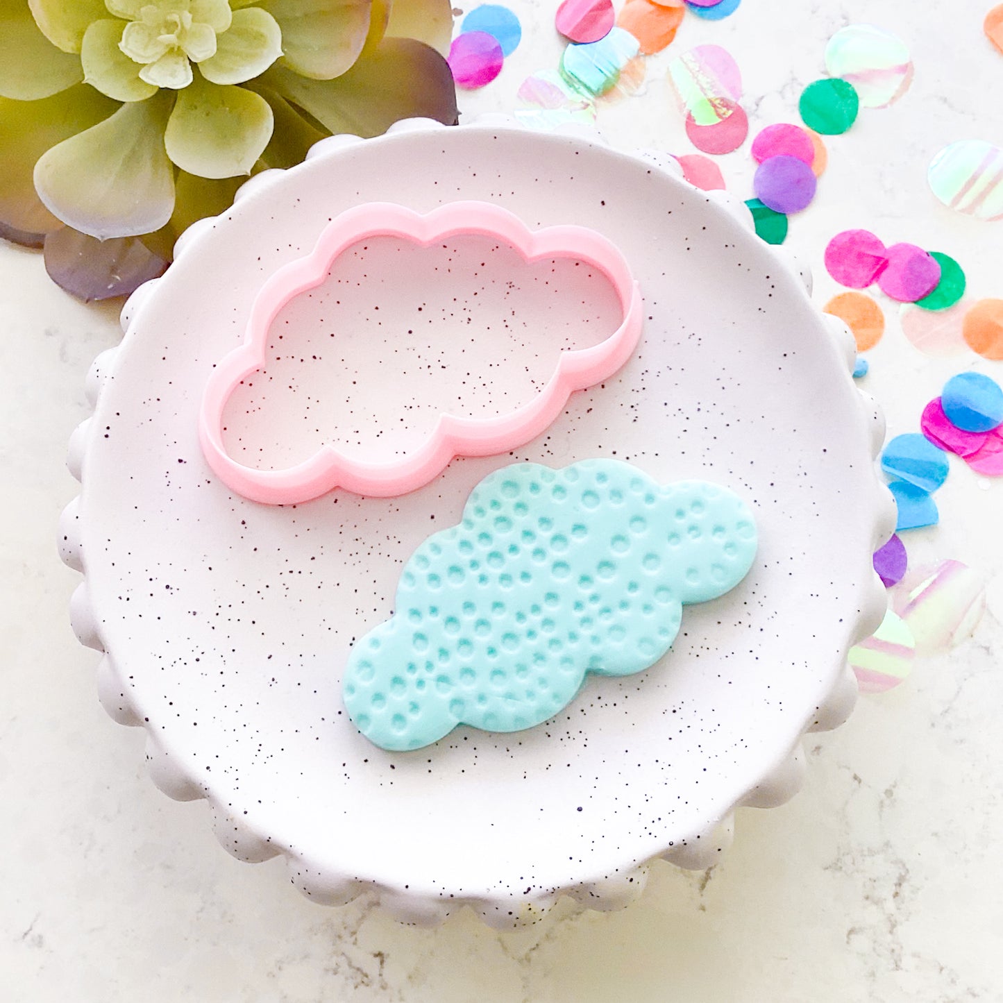 "Cloud" Cookie Cutter