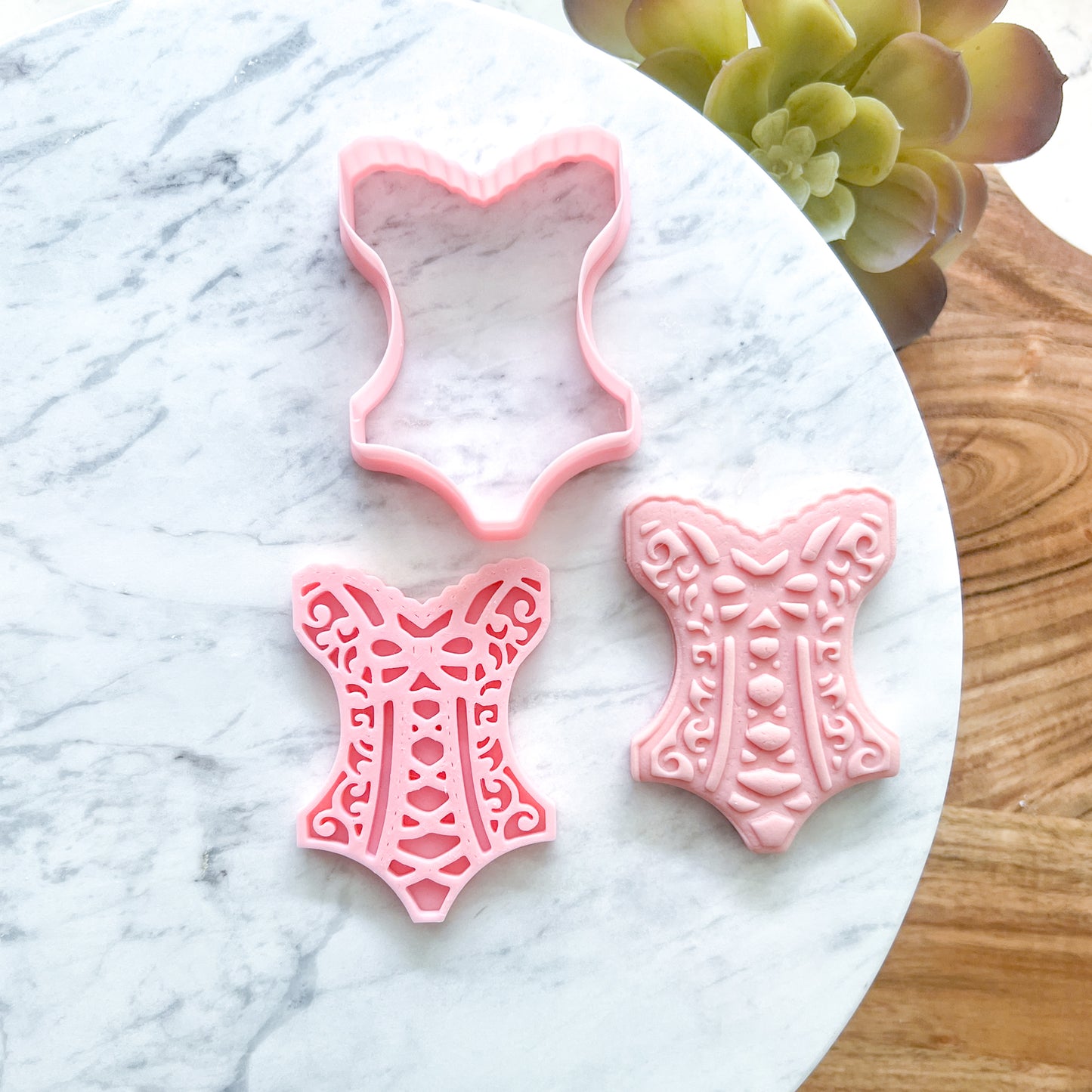 "Lingerie" - Cookie Cutter & Stamp