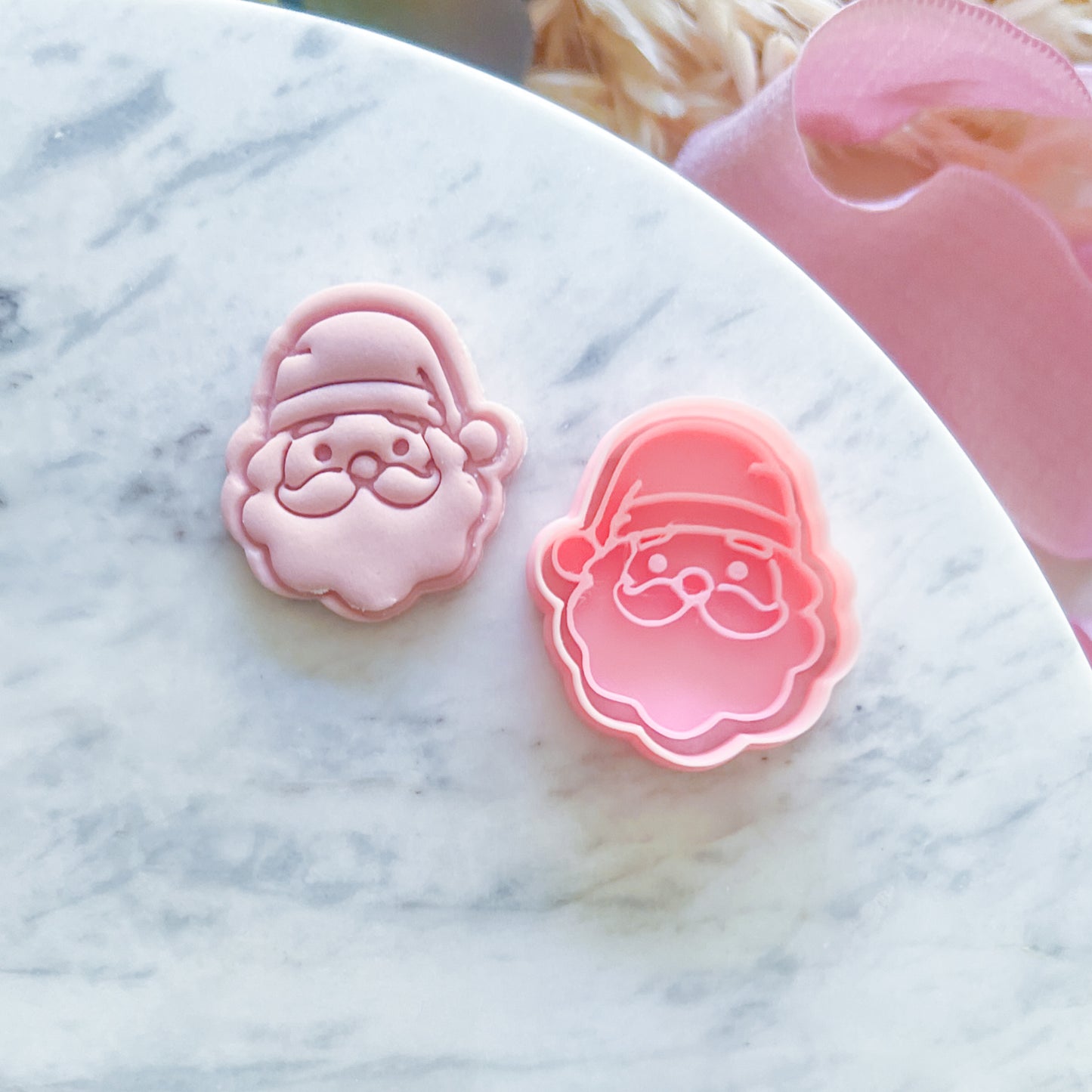 "Santa" Fondant Mini