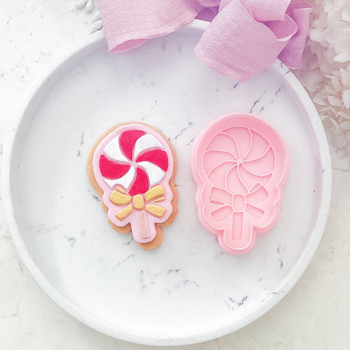 "Lollipop with Bow" - Cutter & Stamp Set