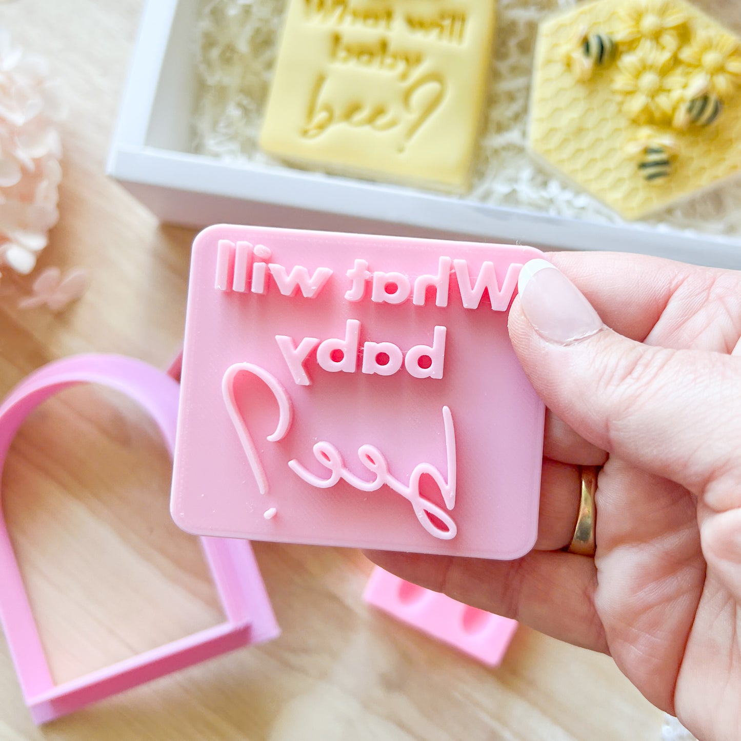 What Will Baby Bee? #2 - Fondant Stamp