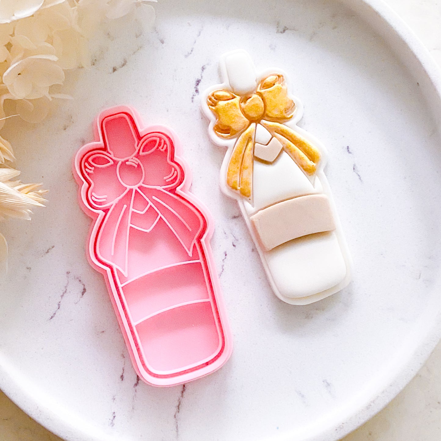 "Champagne Bottle" - Cookie Cutter & Stamp