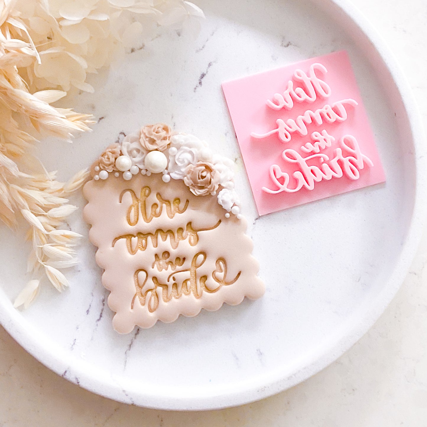 "Here Comes the Bride" - Fondant Stamp