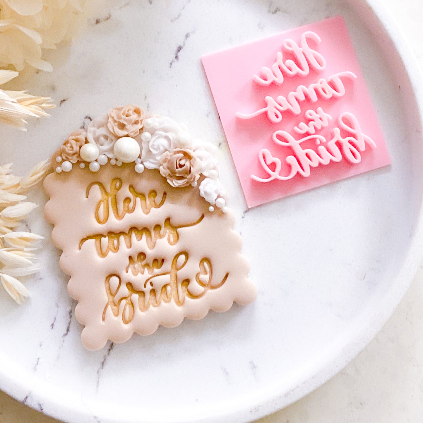 "Here Comes the Bride" - Fondant Stamp