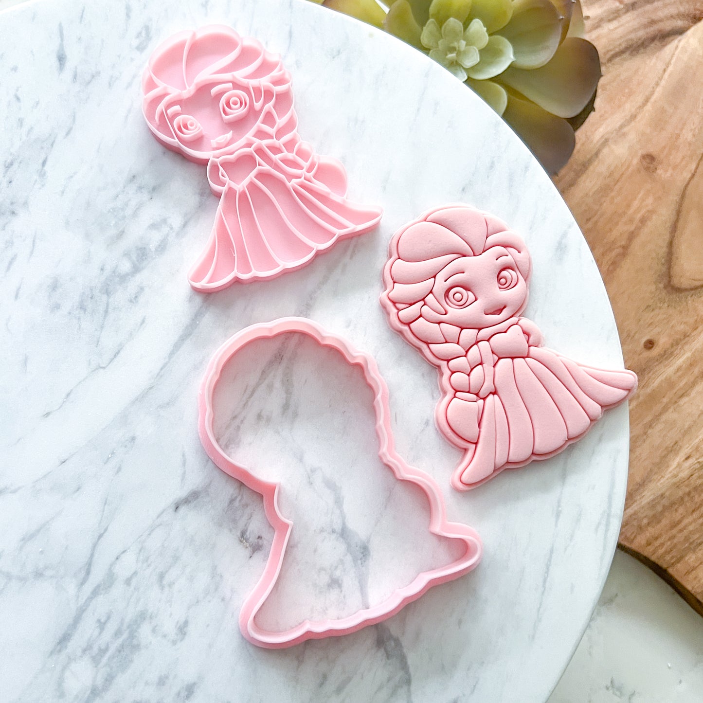 "Elsa #3" Cookie Cutter & Stamp