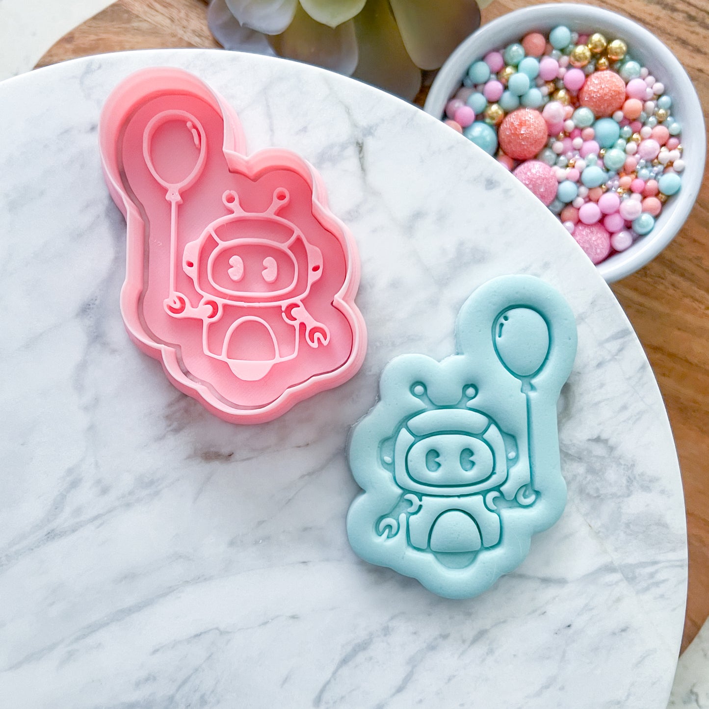 "Robot with Balloon" - Cookie Cutter & Stamp