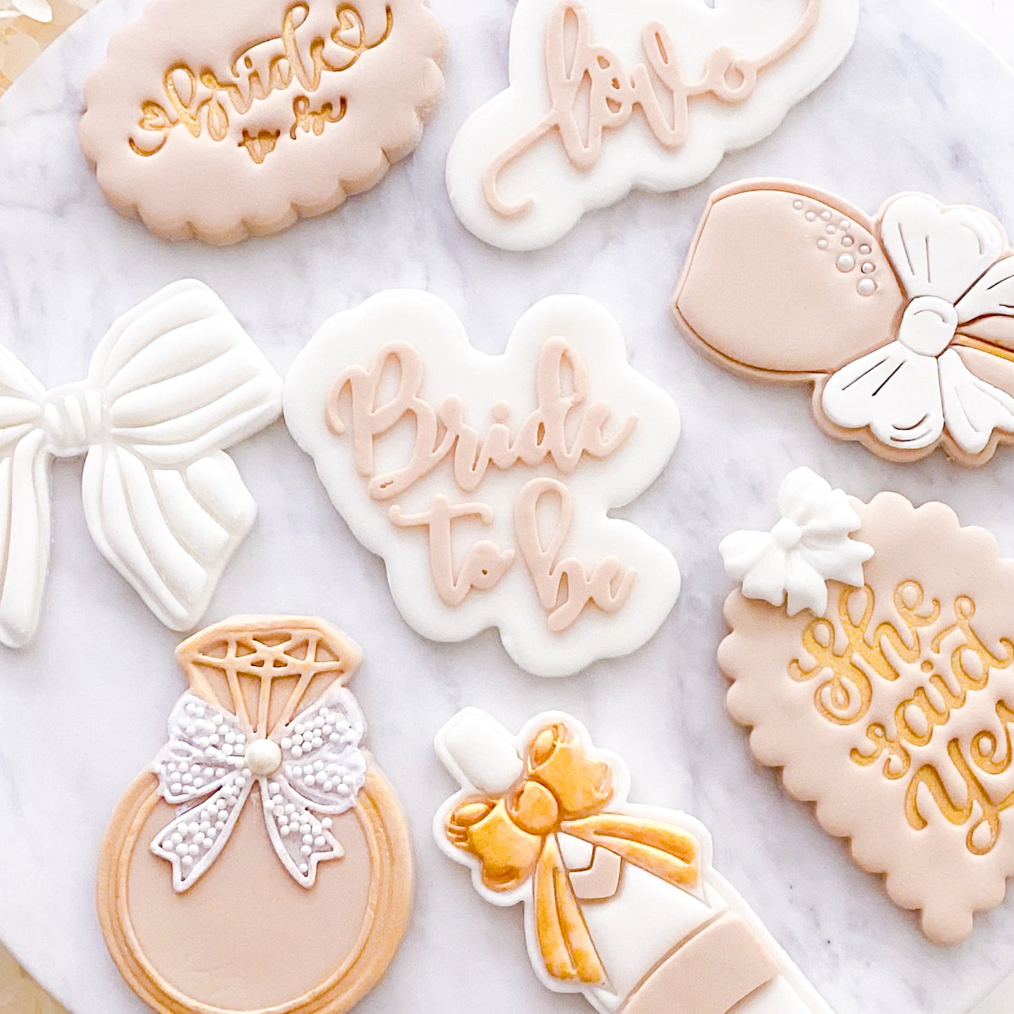 "Champagne Bottle" - Cookie Cutter & Stamp