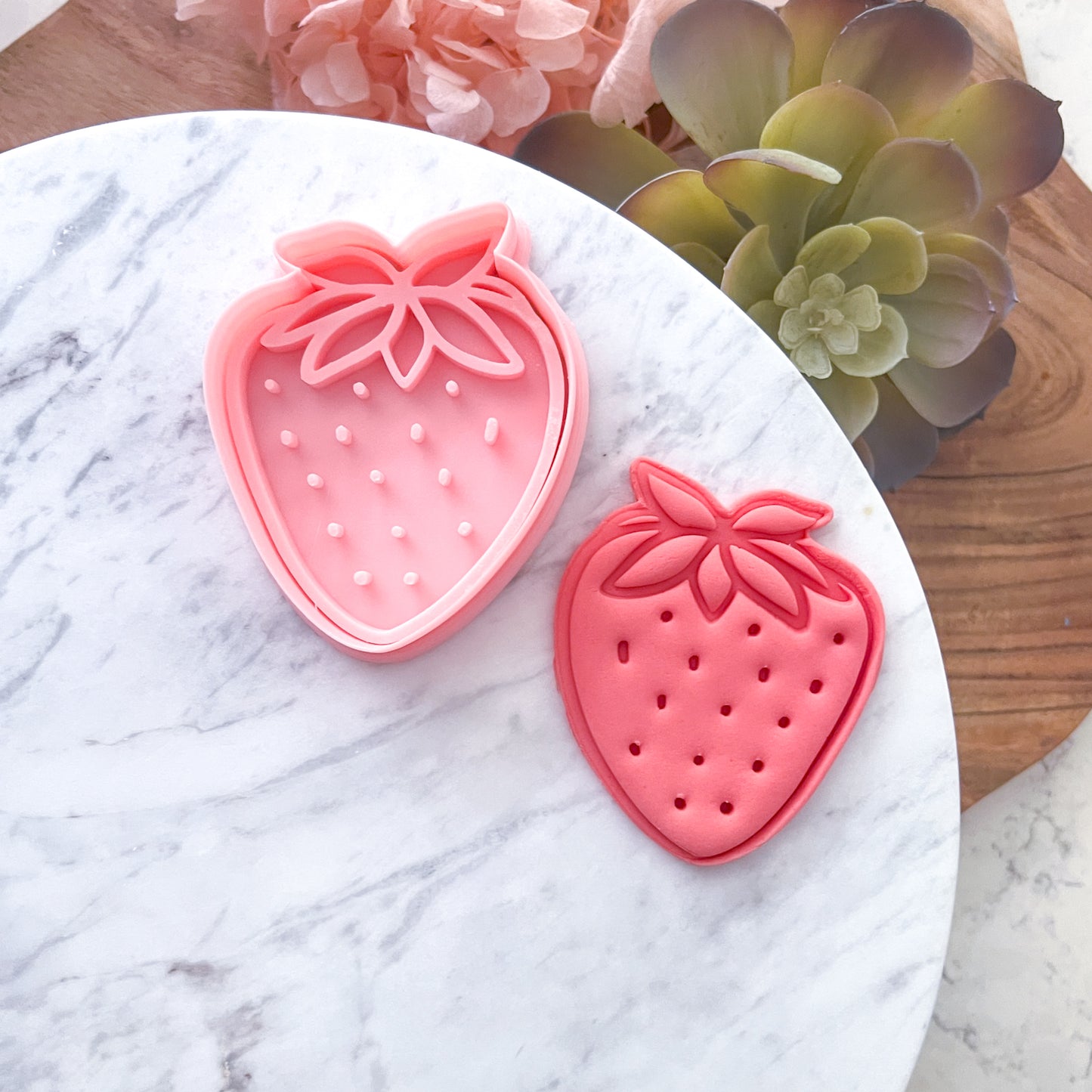 "Strawberry" Cookie Cutter & Stamp