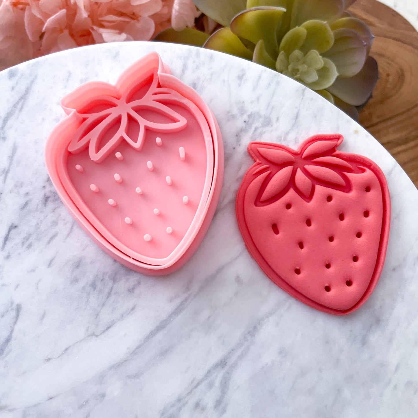"Strawberry" Cookie Cutter & Stamp