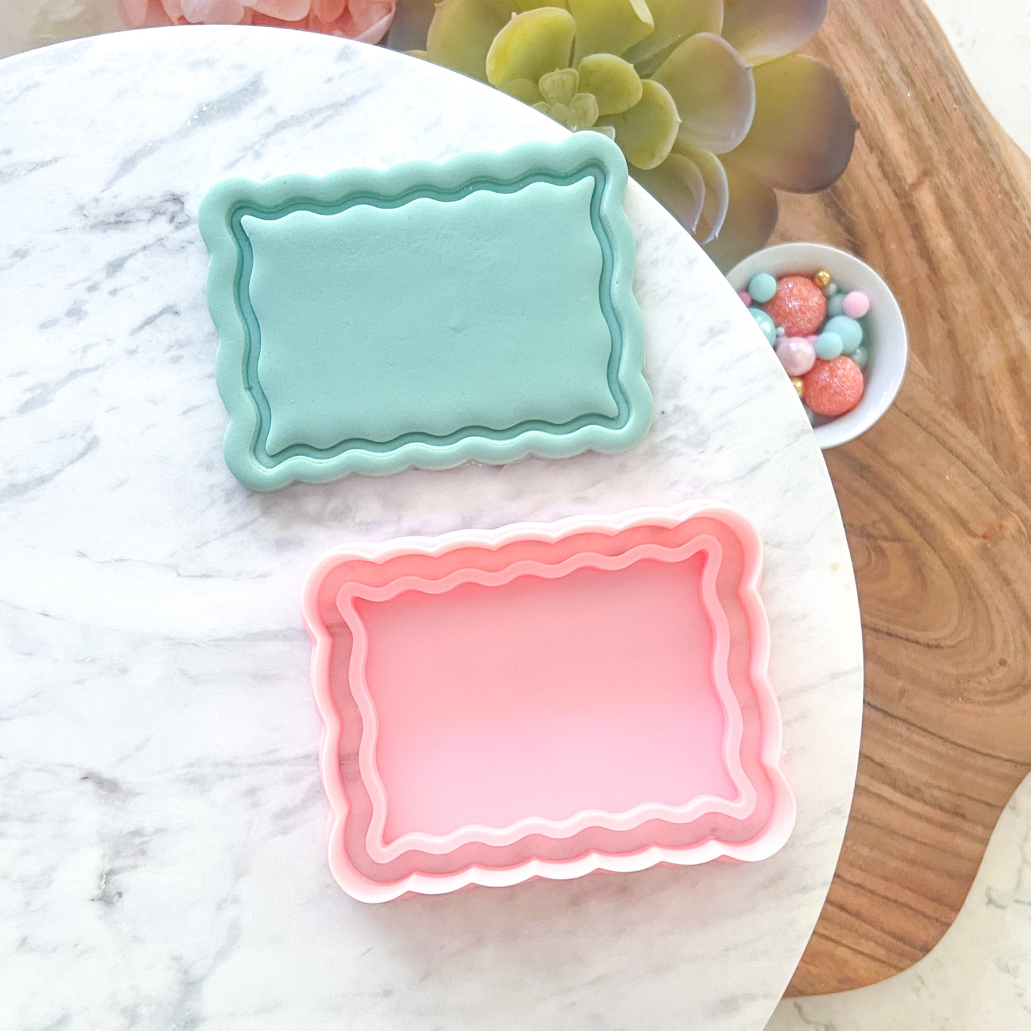 "Wavy Frame with border" - Cookie Cutter & Stamp