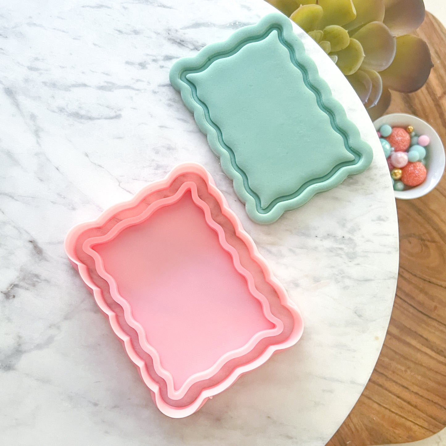 "Wavy Frame with border" - Cookie Cutter & Stamp