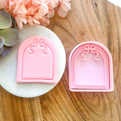"Arch with Ribbon Bow" - Cookie Cutter