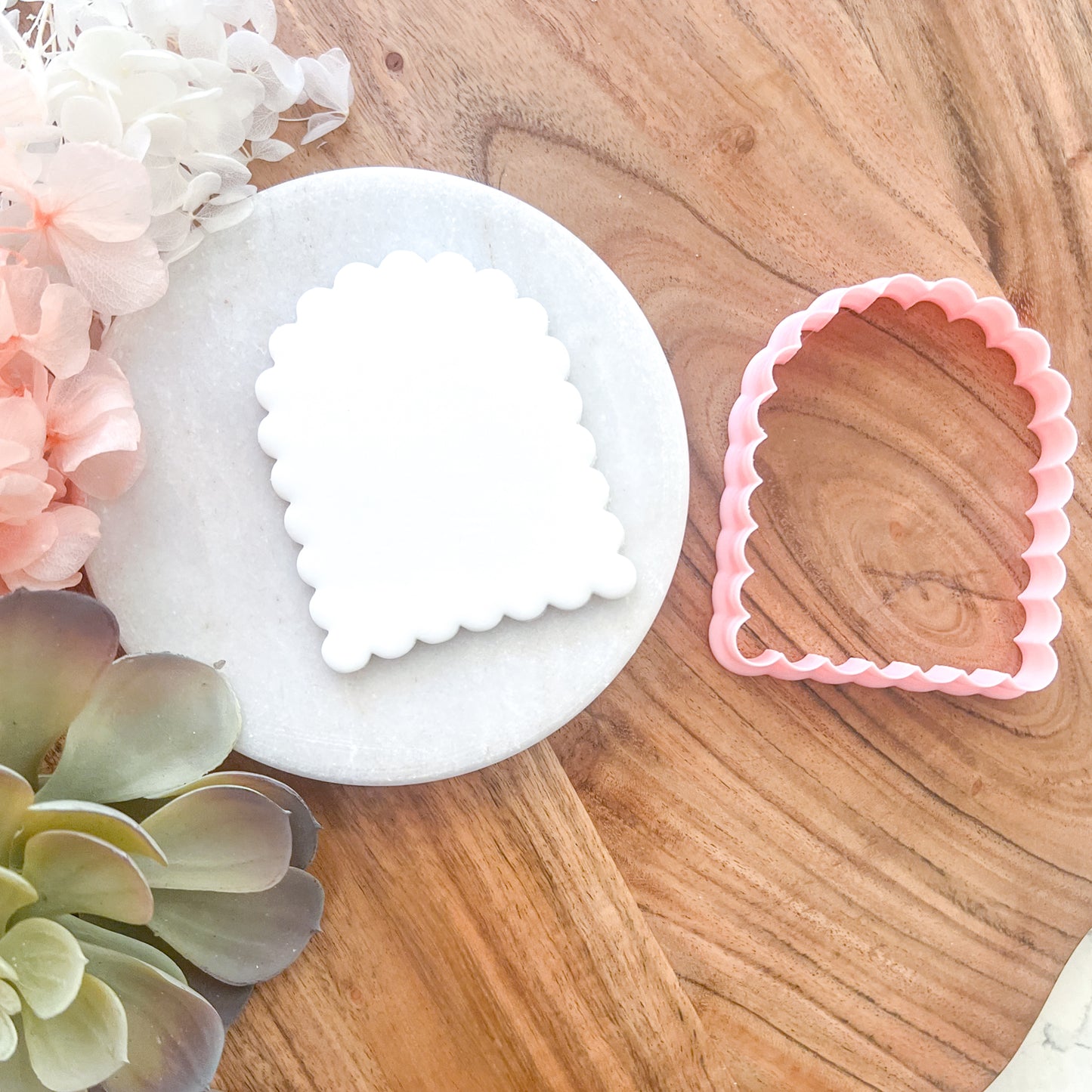 "Scalloped Arch" - Cookie Cutter