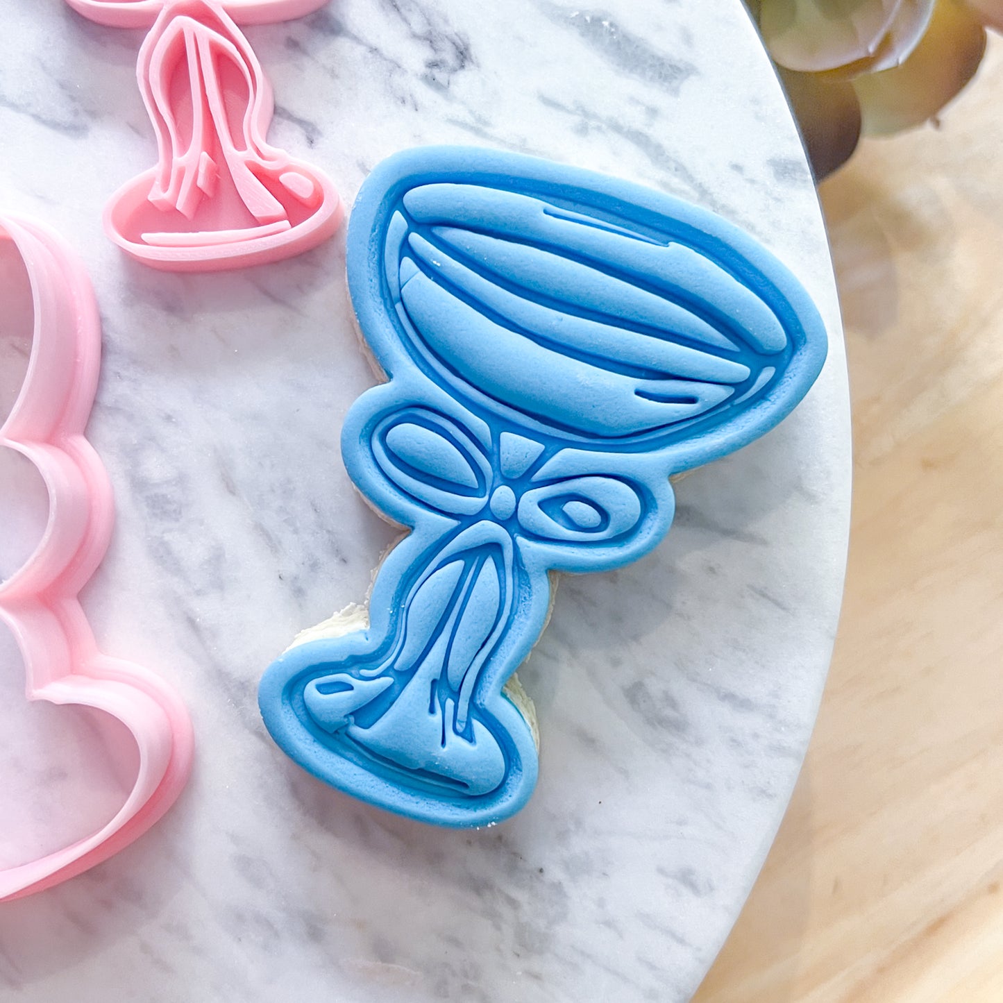 "Cocktail with Bow" - Cookie Cutter & Stamp