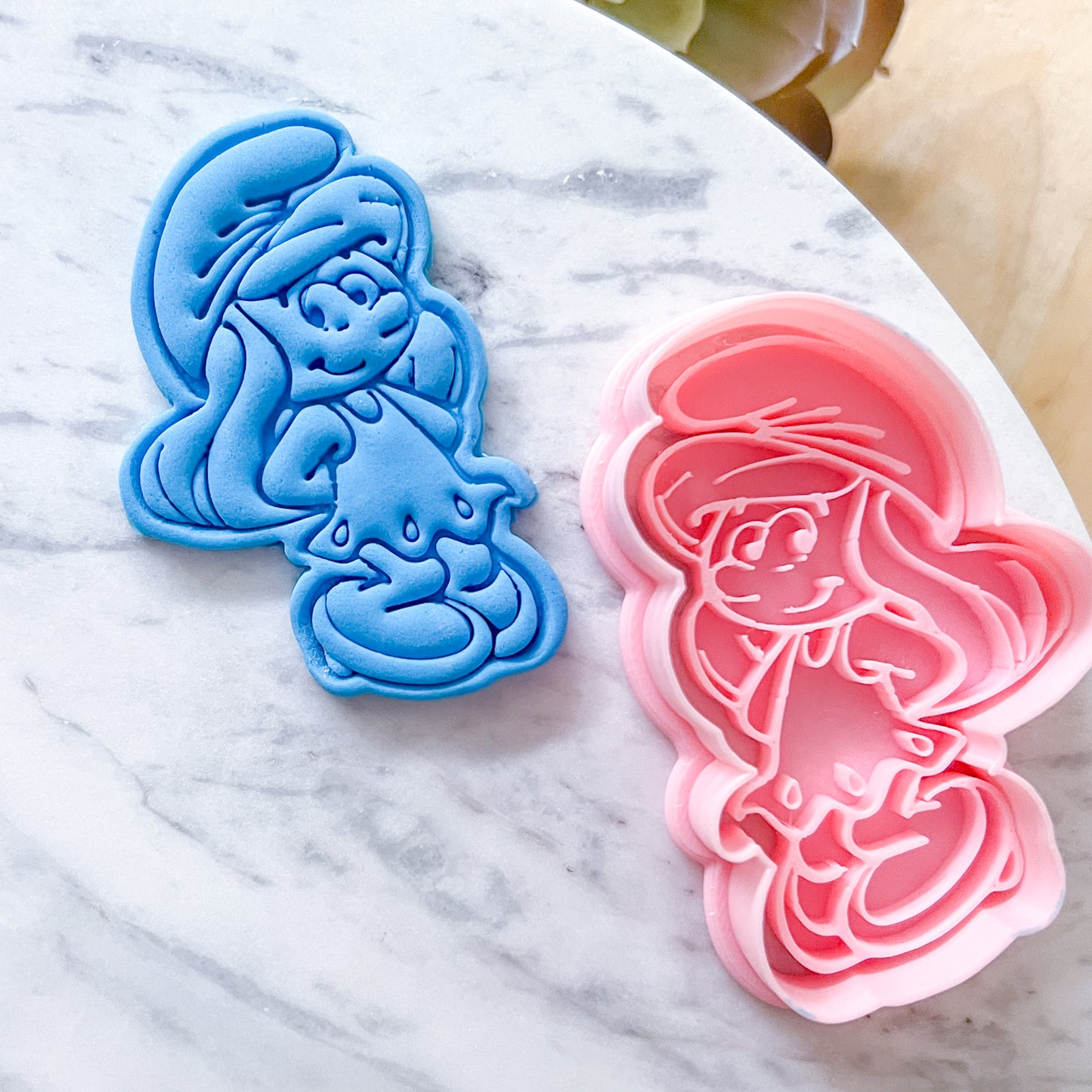 "Smurfette" Cookie Cutter & Stamp