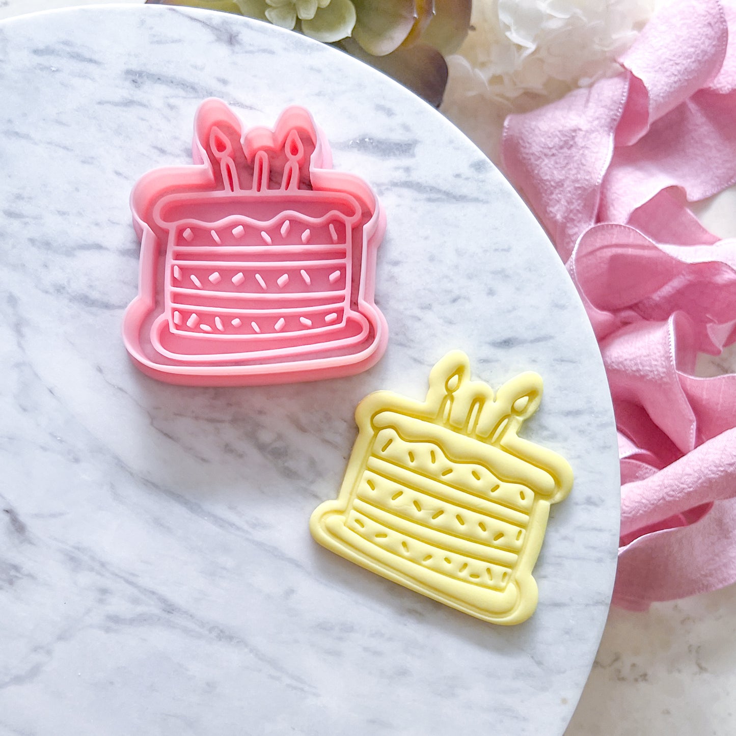 "Cartoon Birthday Cake" - Cookie Cutter & Stamp