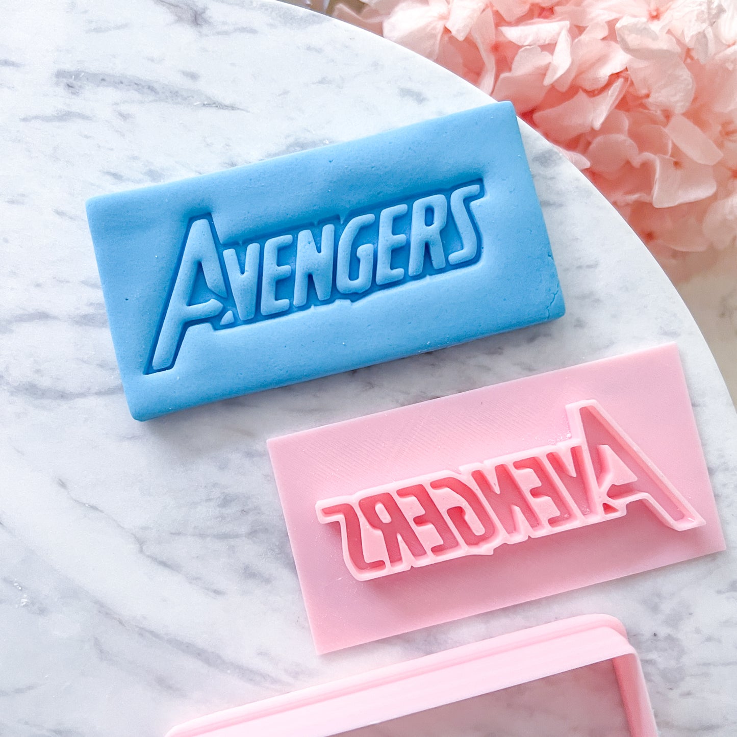 "Avengers Logo" Cookie Cutter & Stamp
