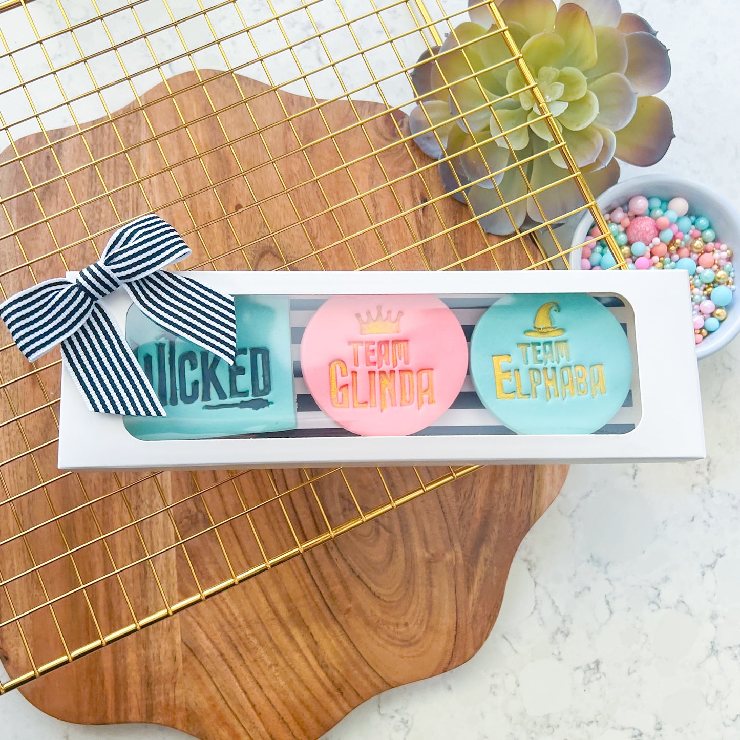 "Wicked" - Cookie Cutter & Stamp