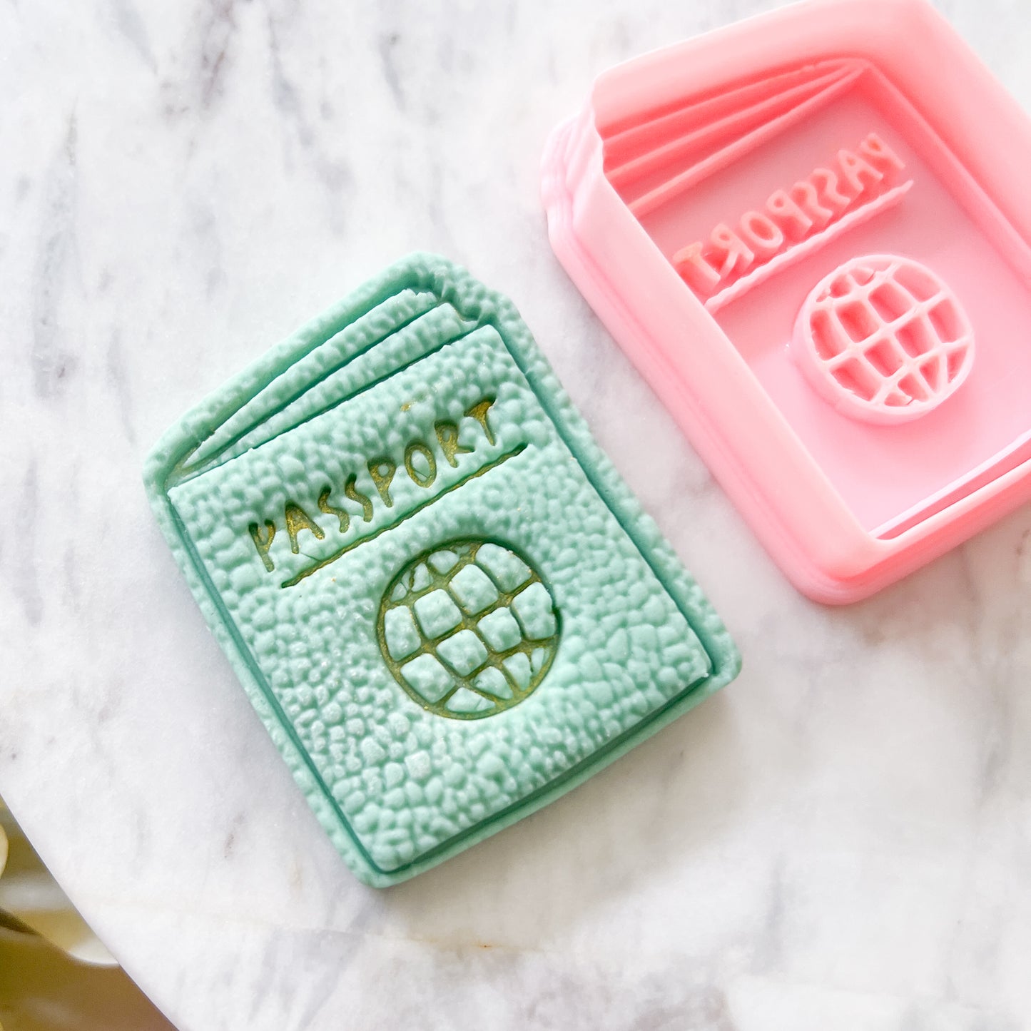 "Passport" - Cutter & Stamp Set