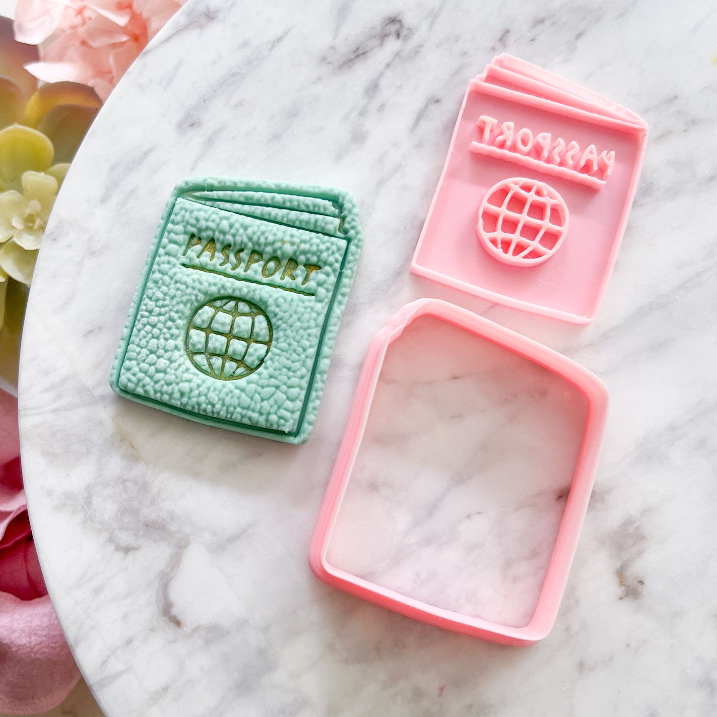 "Passport" - Cutter & Stamp Set