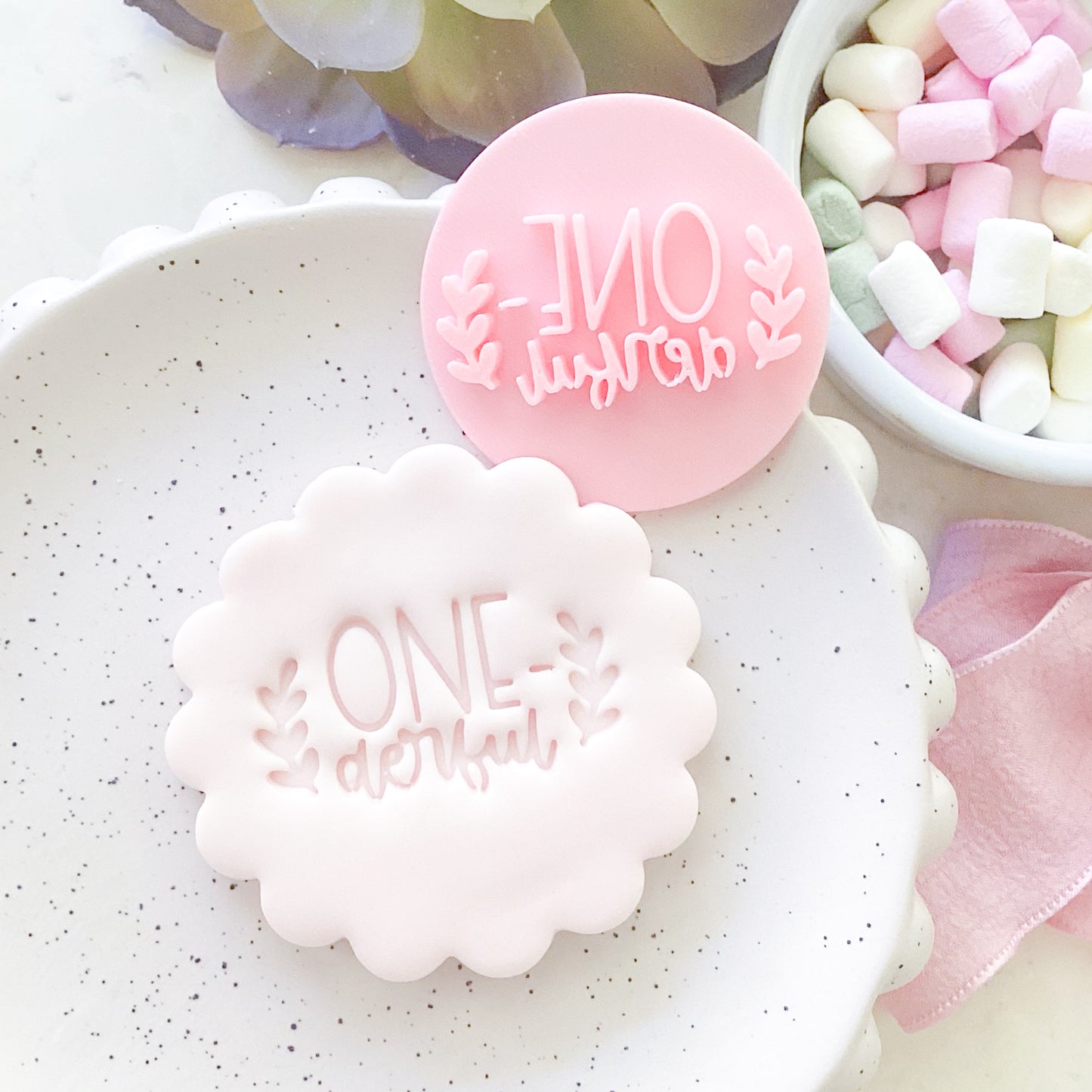 ONE-derful Fondant Stamp