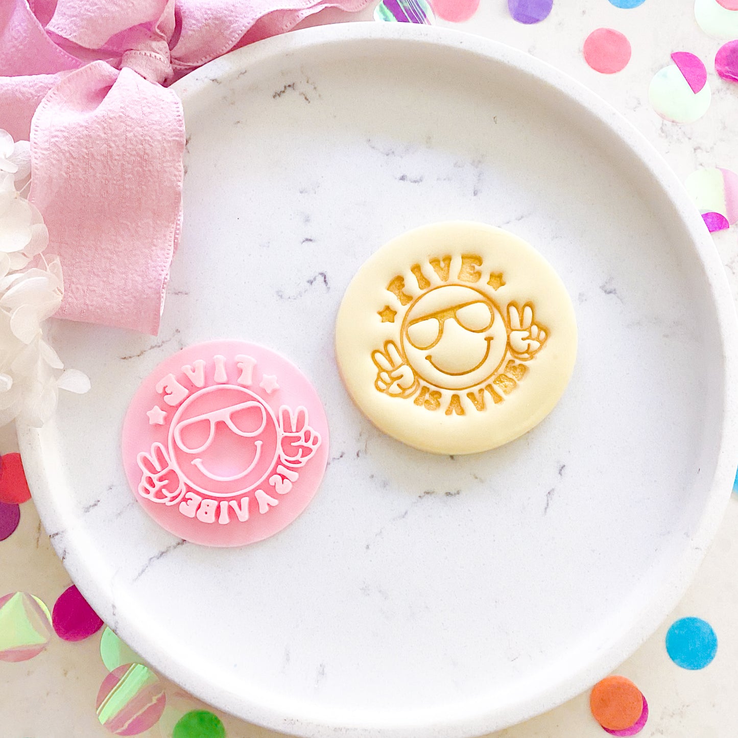 Five is a Vibe Fondant Stamp