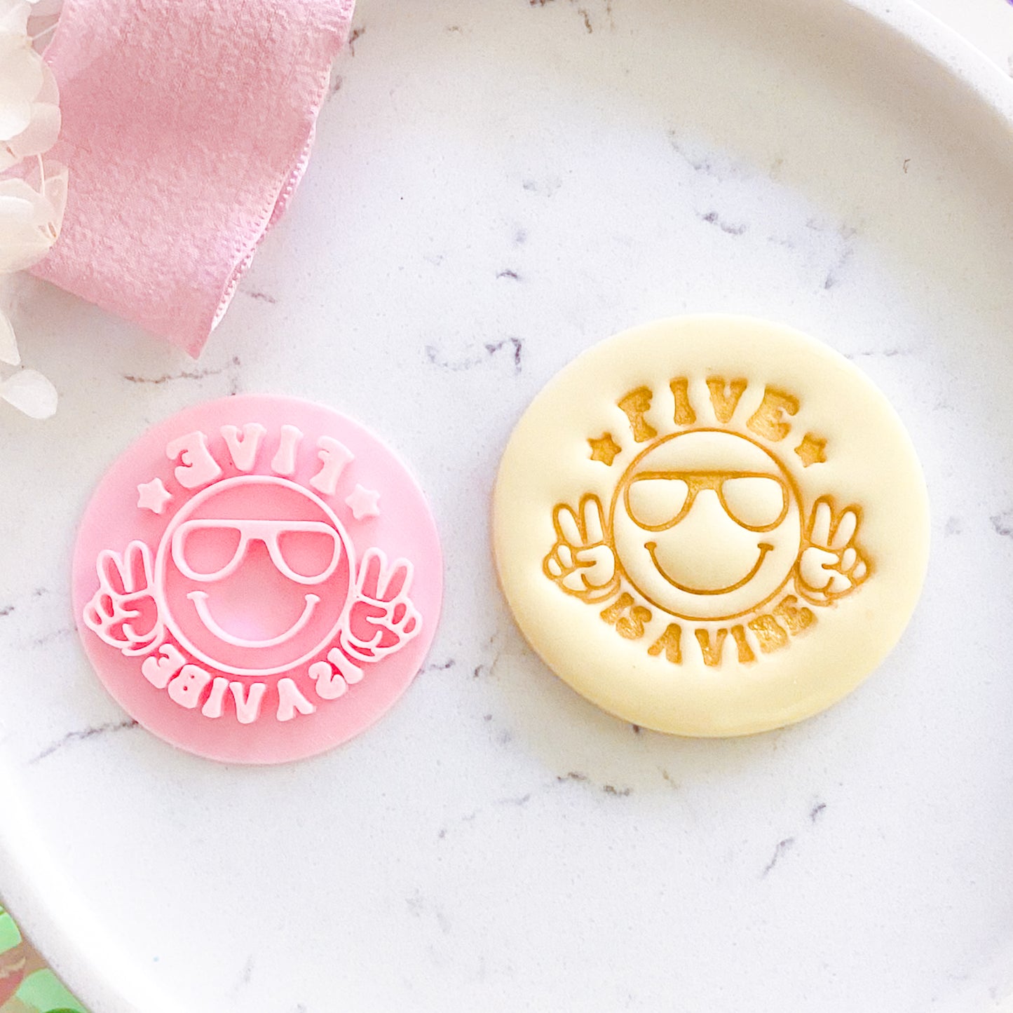 Five is a Vibe Fondant Stamp