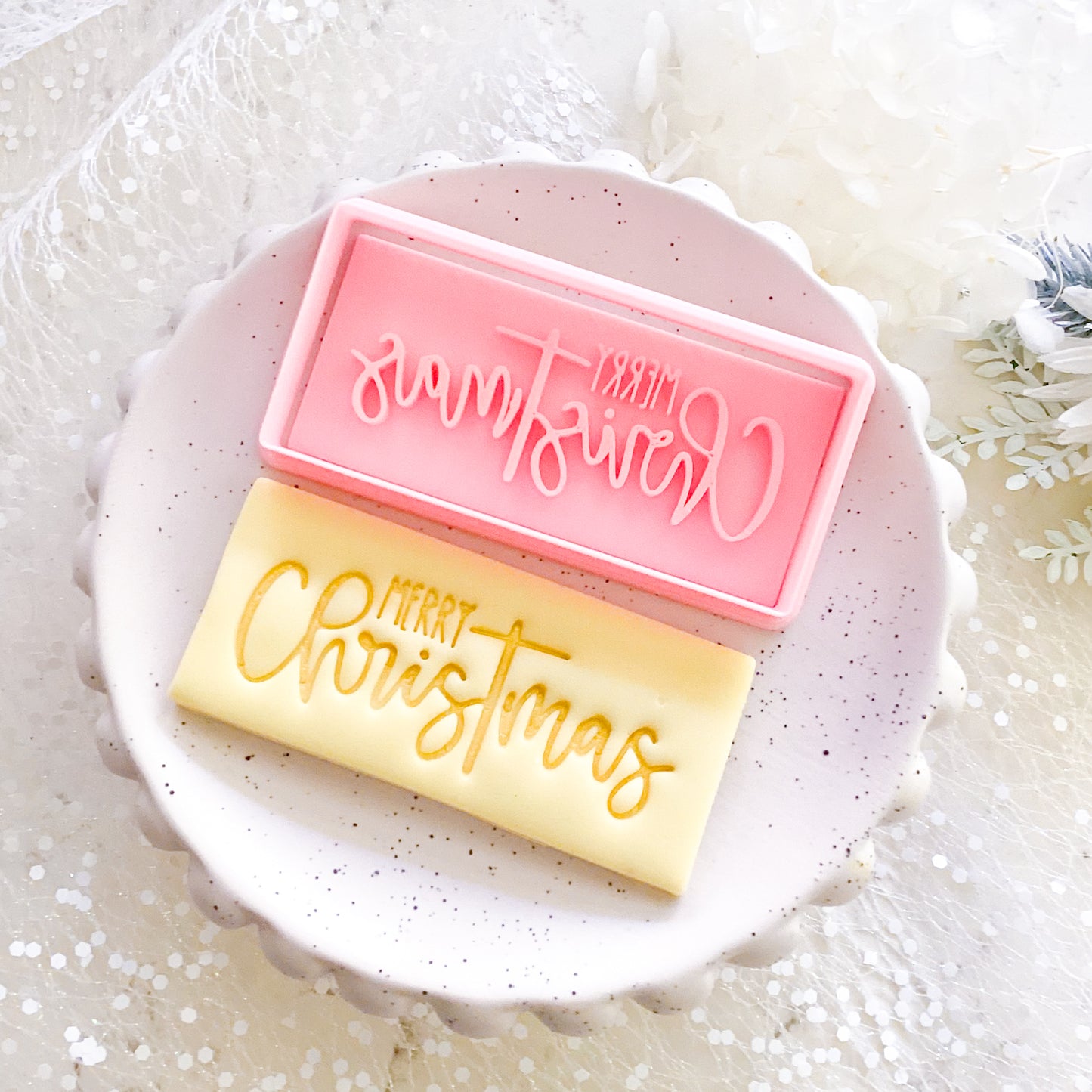 "Merry ChrisTmas" - Cutter & Stamp Set