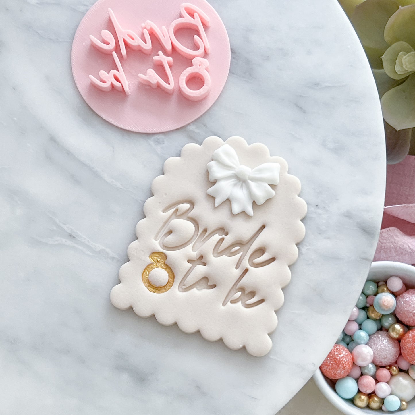 "Bride to Be" - Fondant Stamp