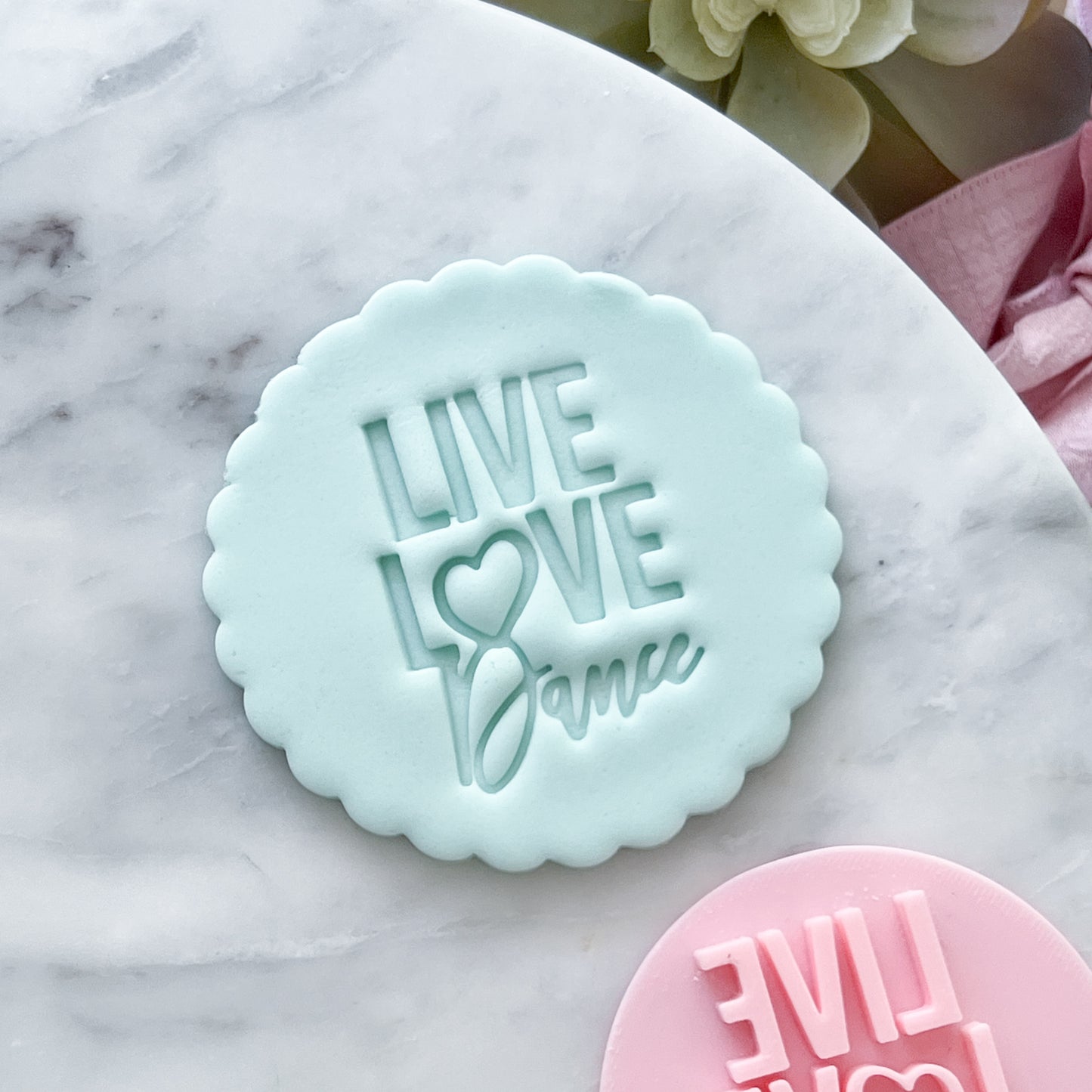 "Live Love Dance" - Fondant Stamp