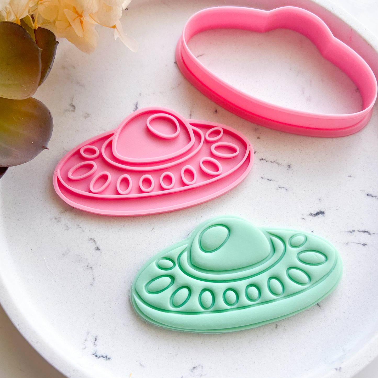 "UFO" Cookie Cutter & Stamp Set