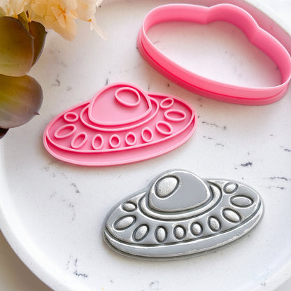 "UFO" Cookie Cutter & Stamp Set