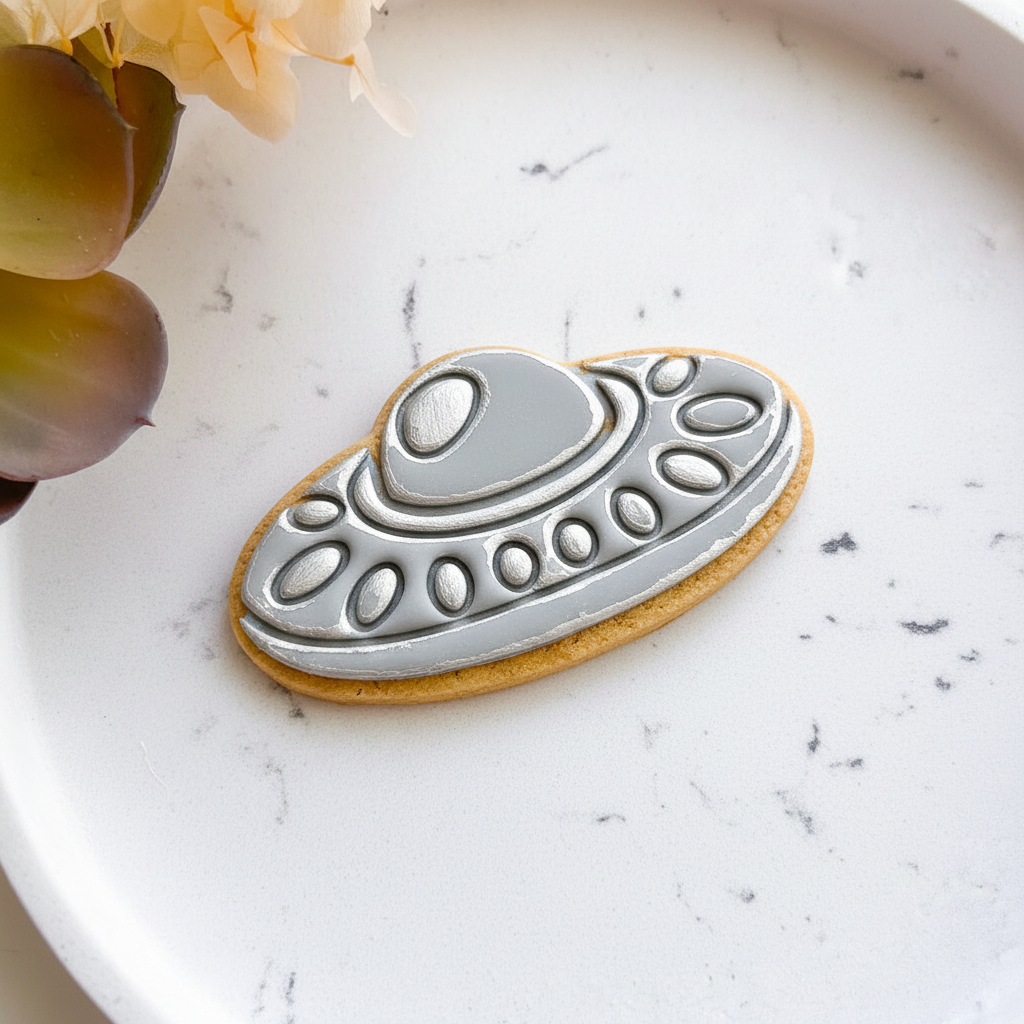 "UFO" Cookie Cutter & Stamp Set