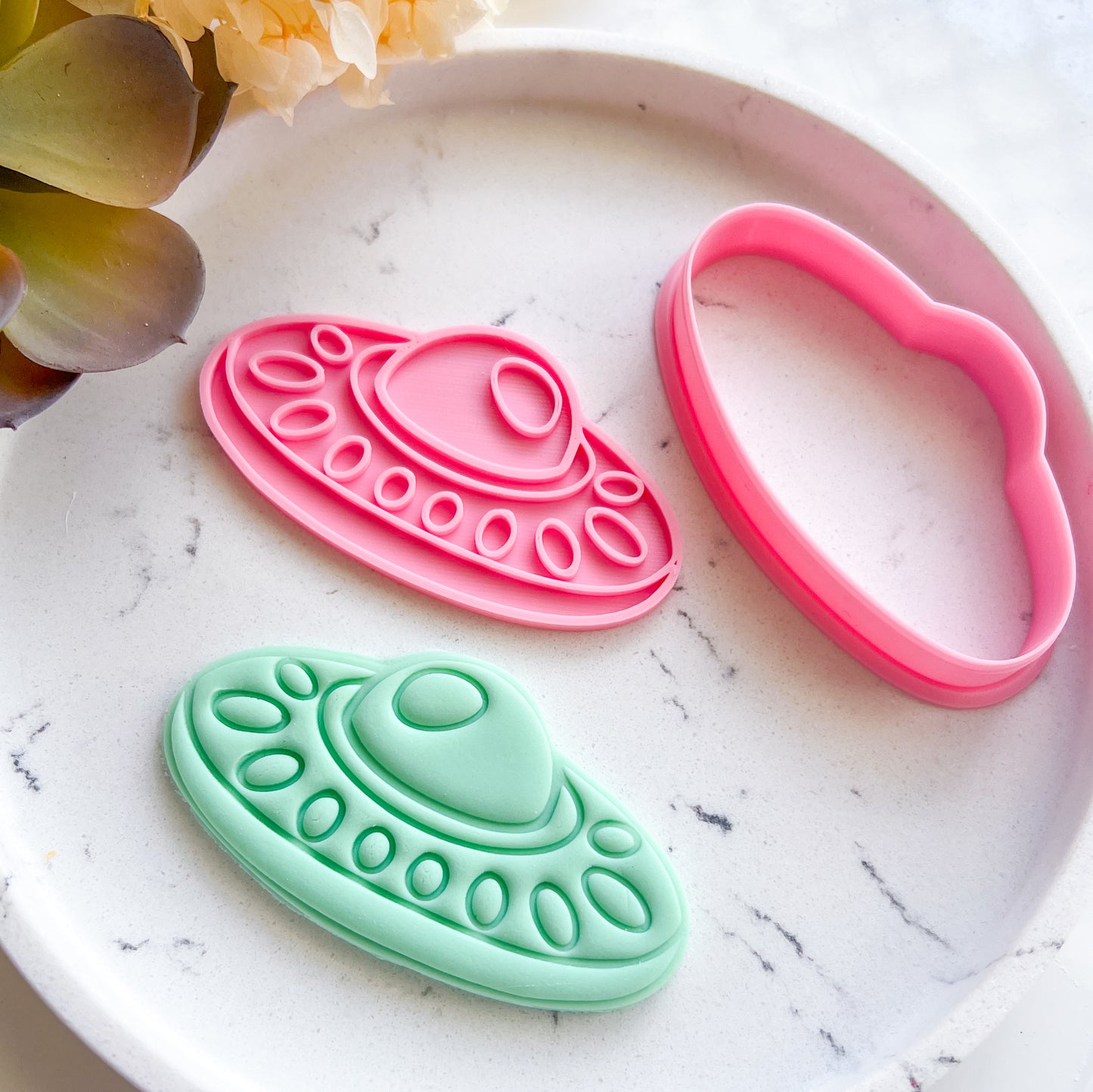 "UFO" Cookie Cutter & Stamp Set