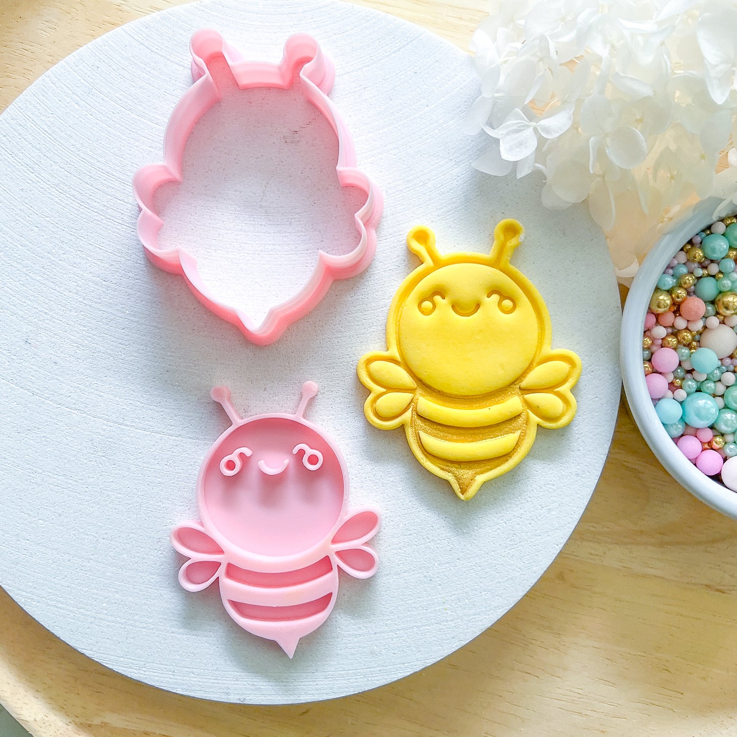 "Happy Bee" - Cookie Cutter & Stamp