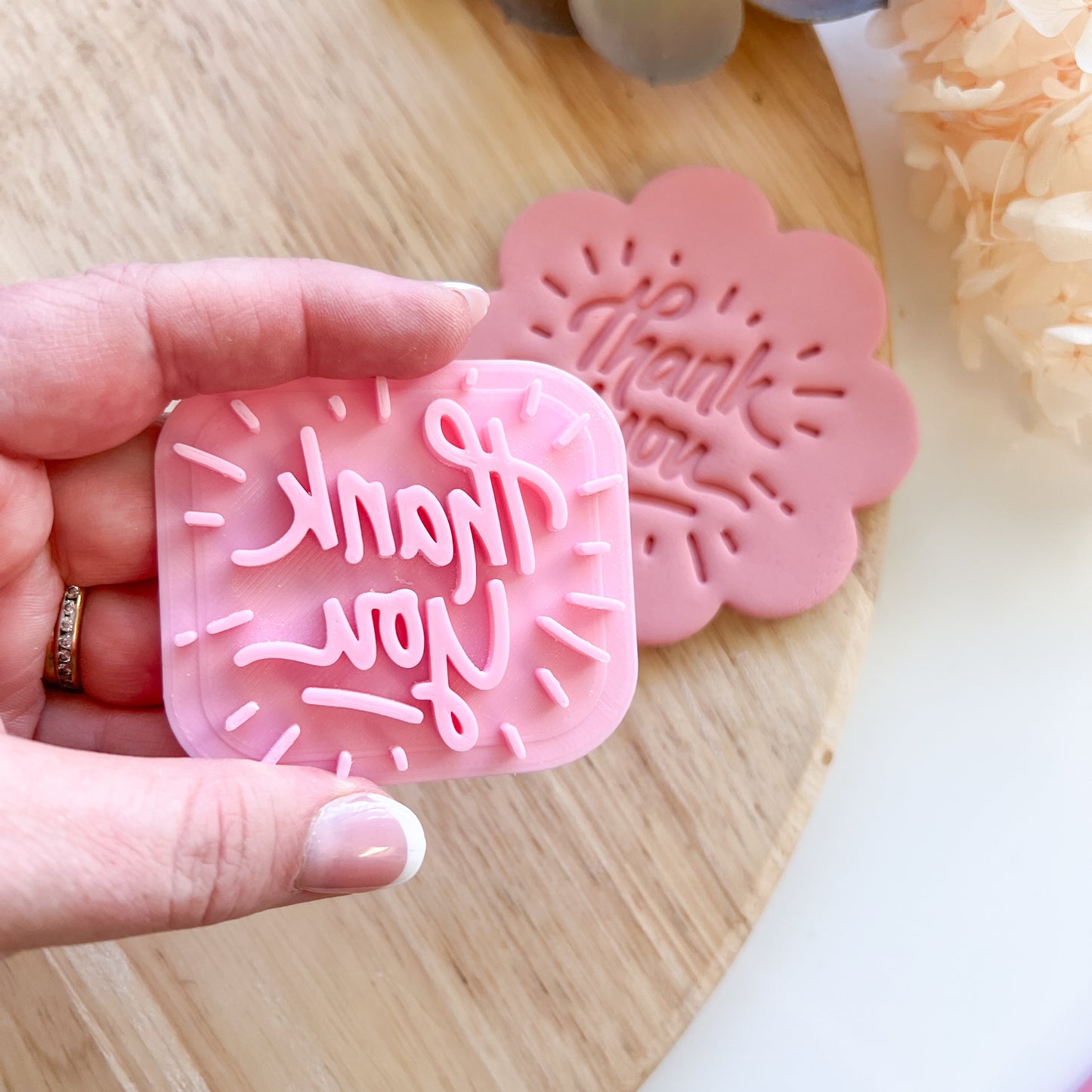 Thankyou Burst - Fondant Stamp