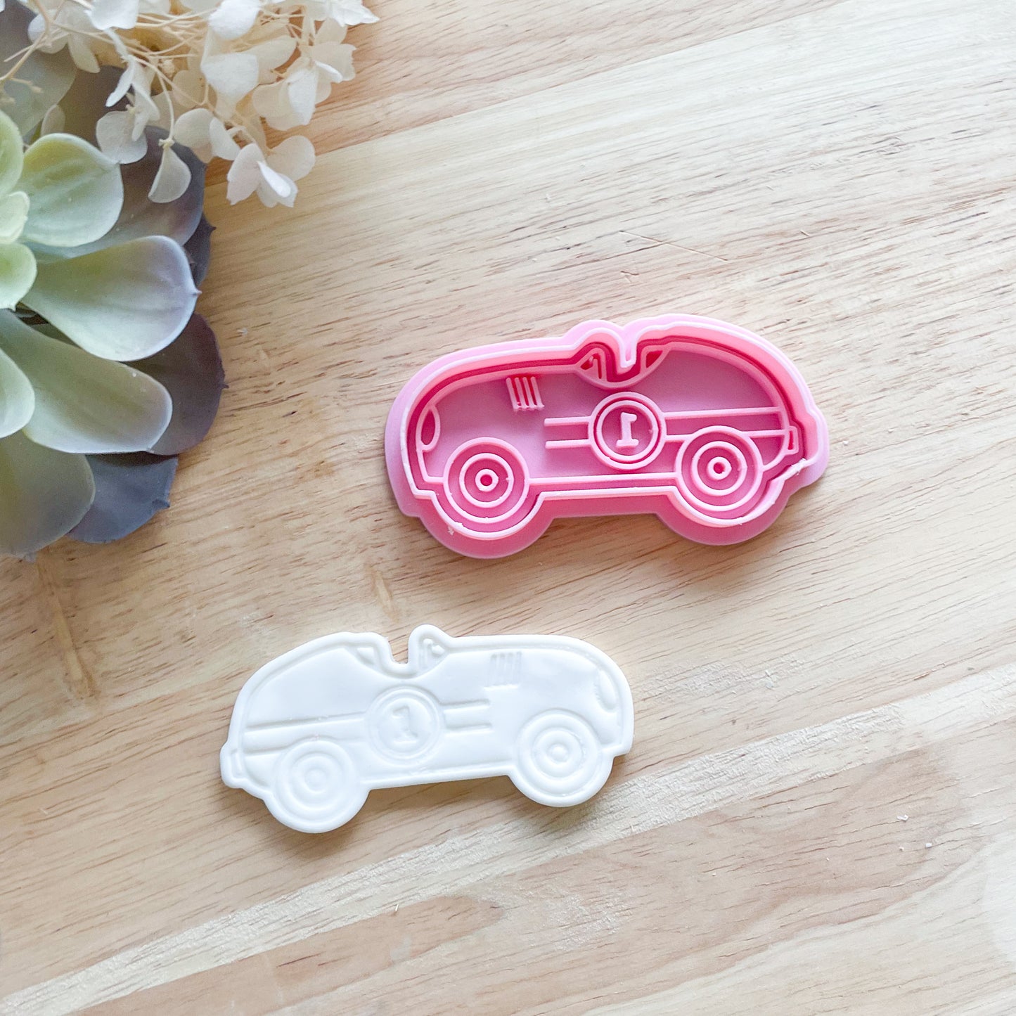 "Vintage Racecar" - Cookie Cutter & Stamp